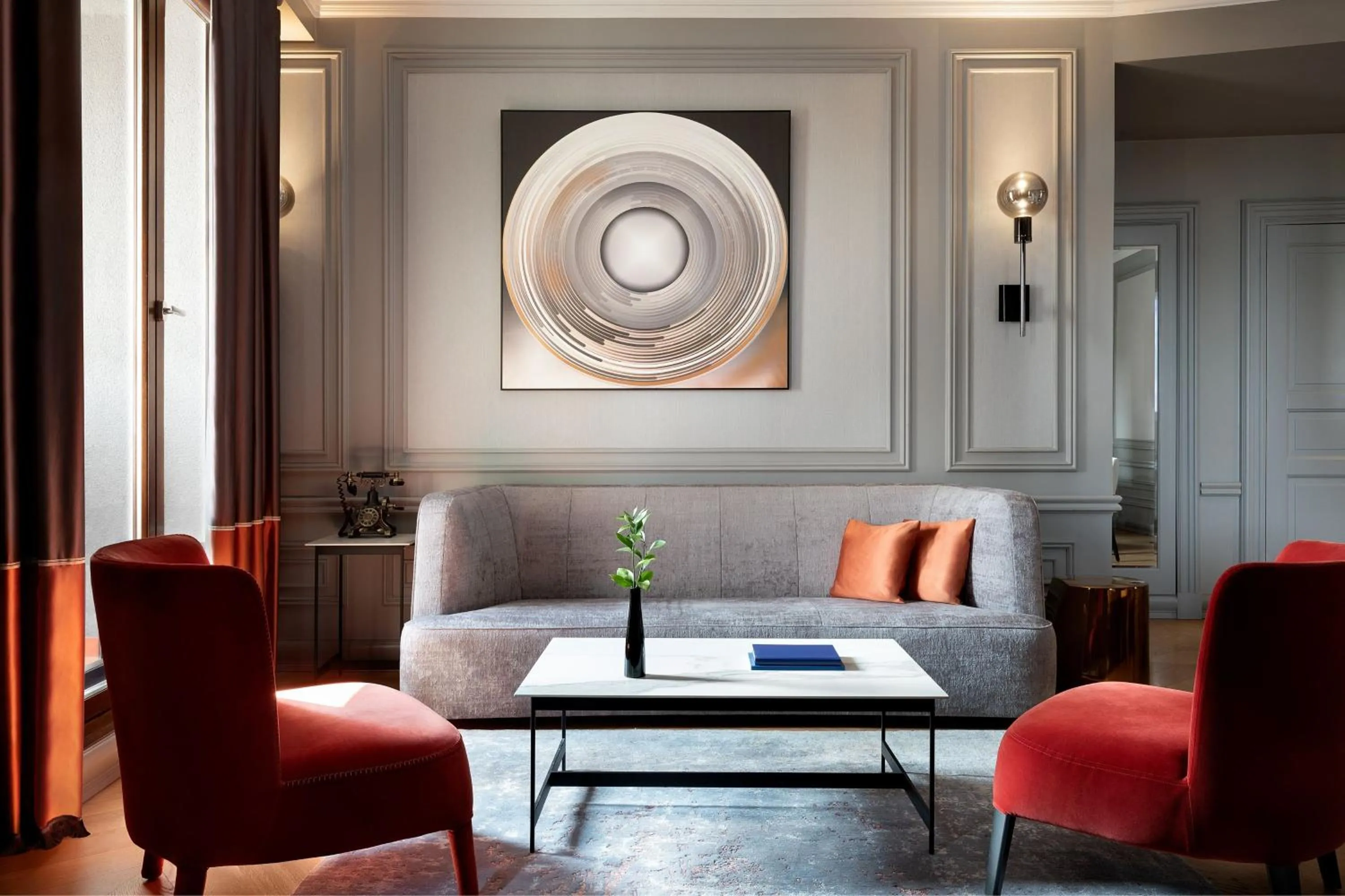 Photo of the whole room in Hotel Telegraaf, Autograph Collection