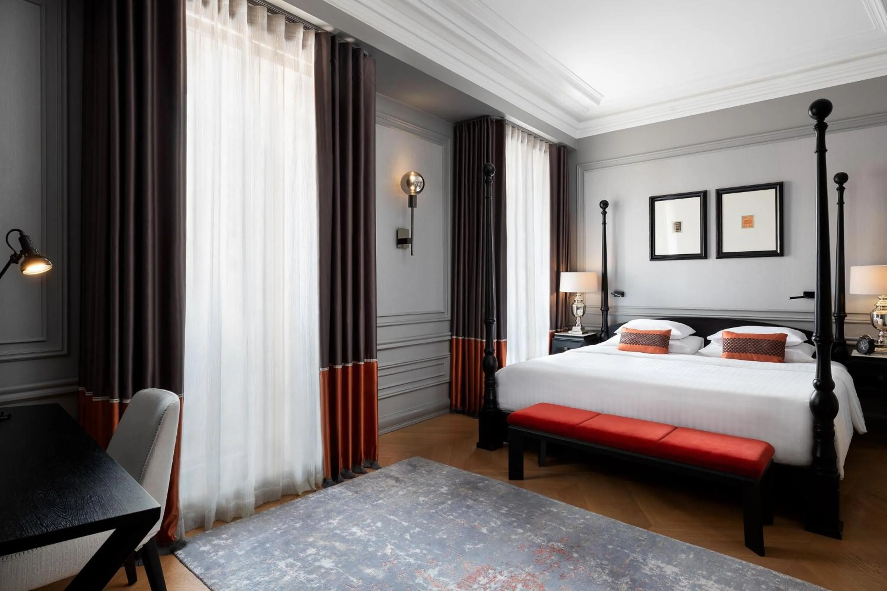 Bedroom, Bed in Hotel Telegraaf, Autograph Collection