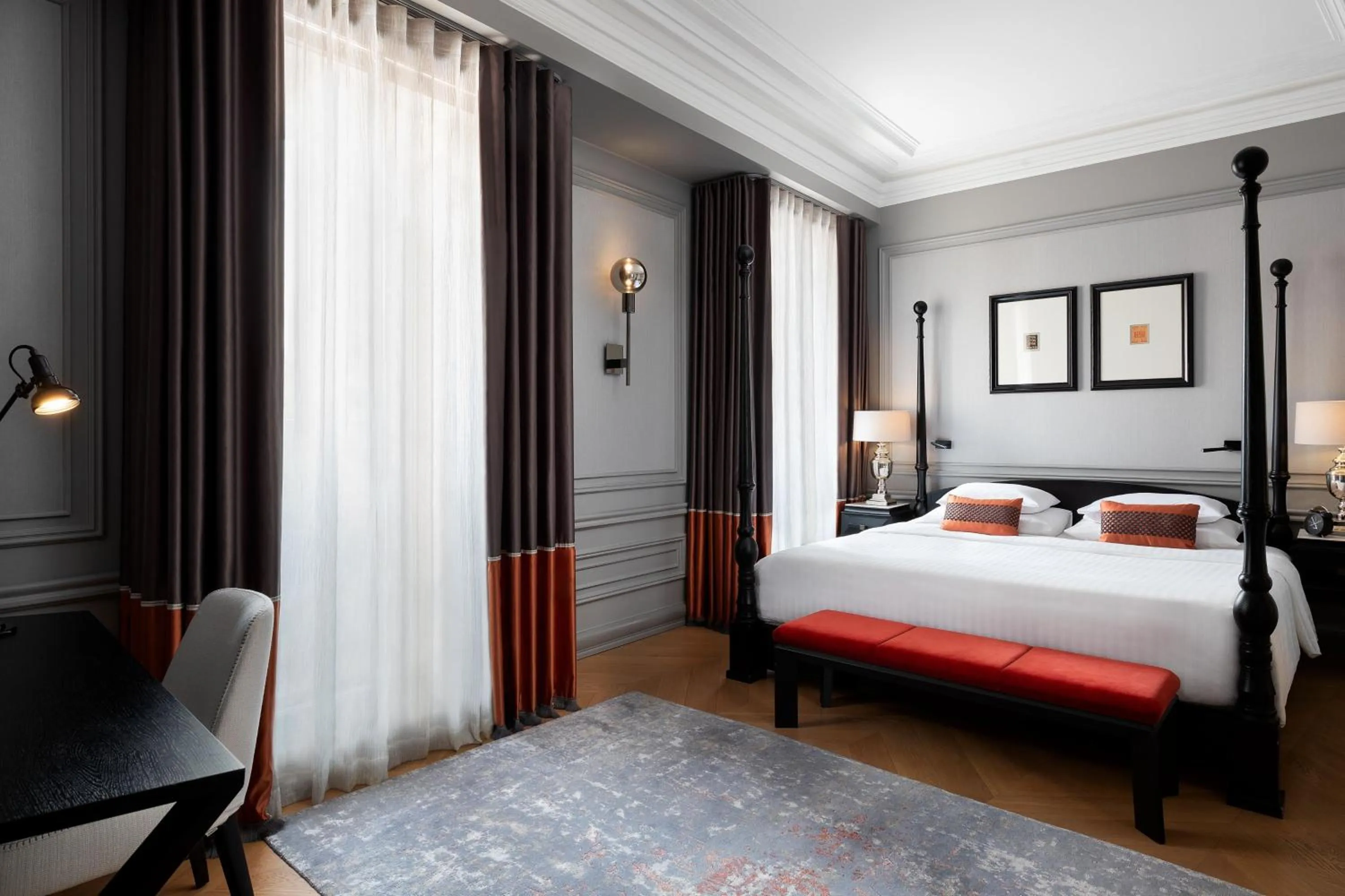 Bedroom, Bed in Hotel Telegraaf, Autograph Collection