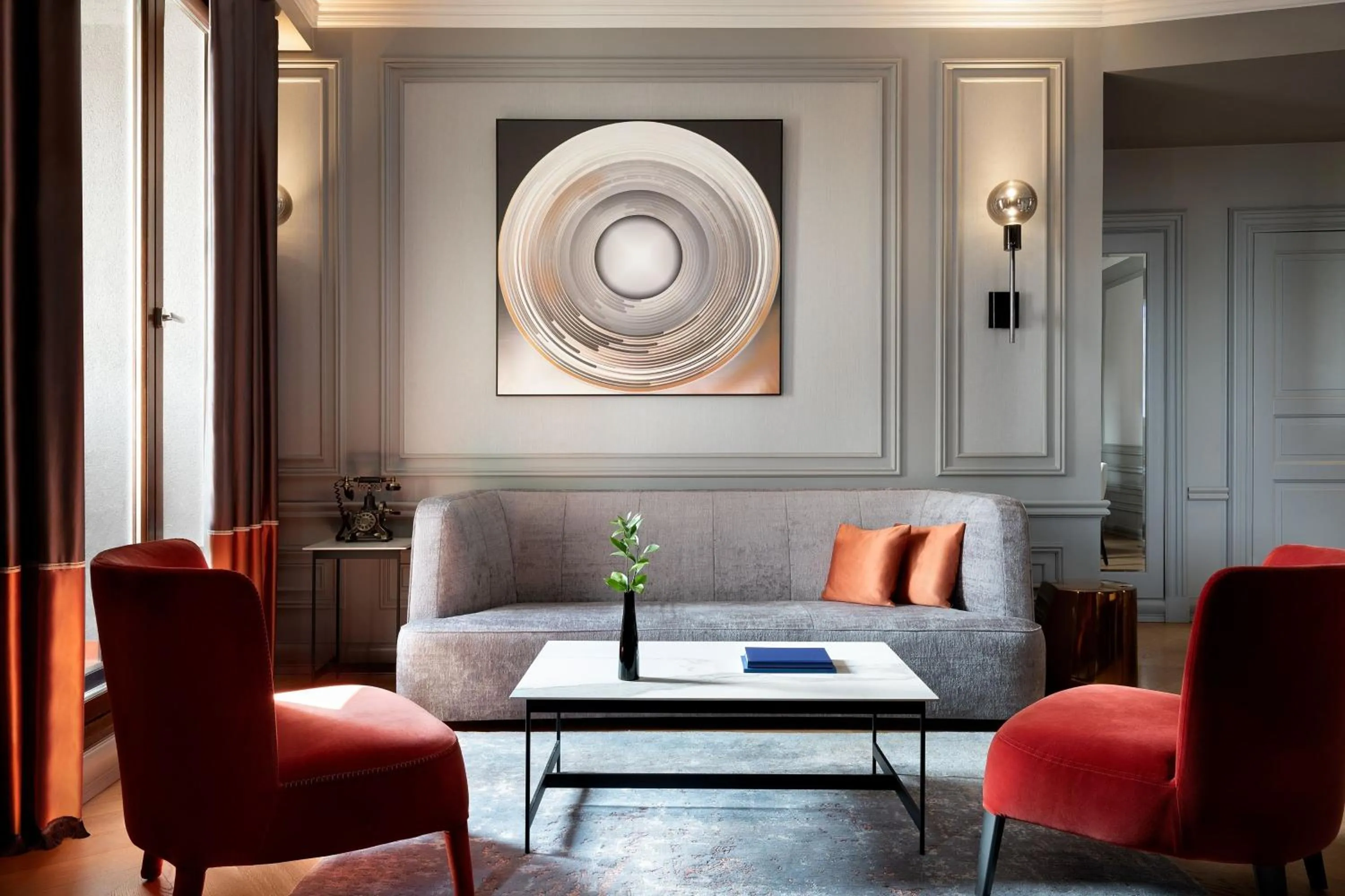 Photo of the whole room in Hotel Telegraaf, Autograph Collection