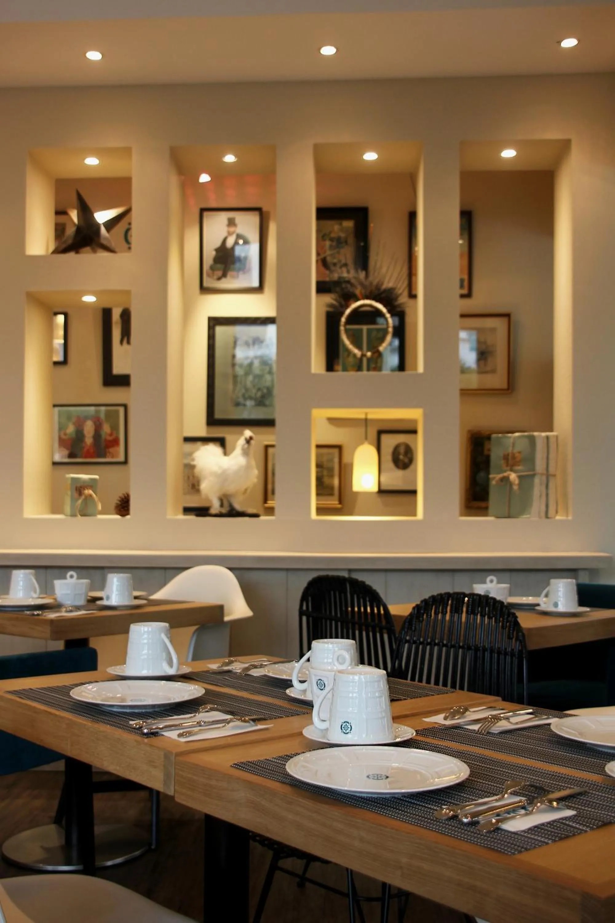 Decorative detail in The Originals Boutique Hôtel La Villa Ouest & Spa