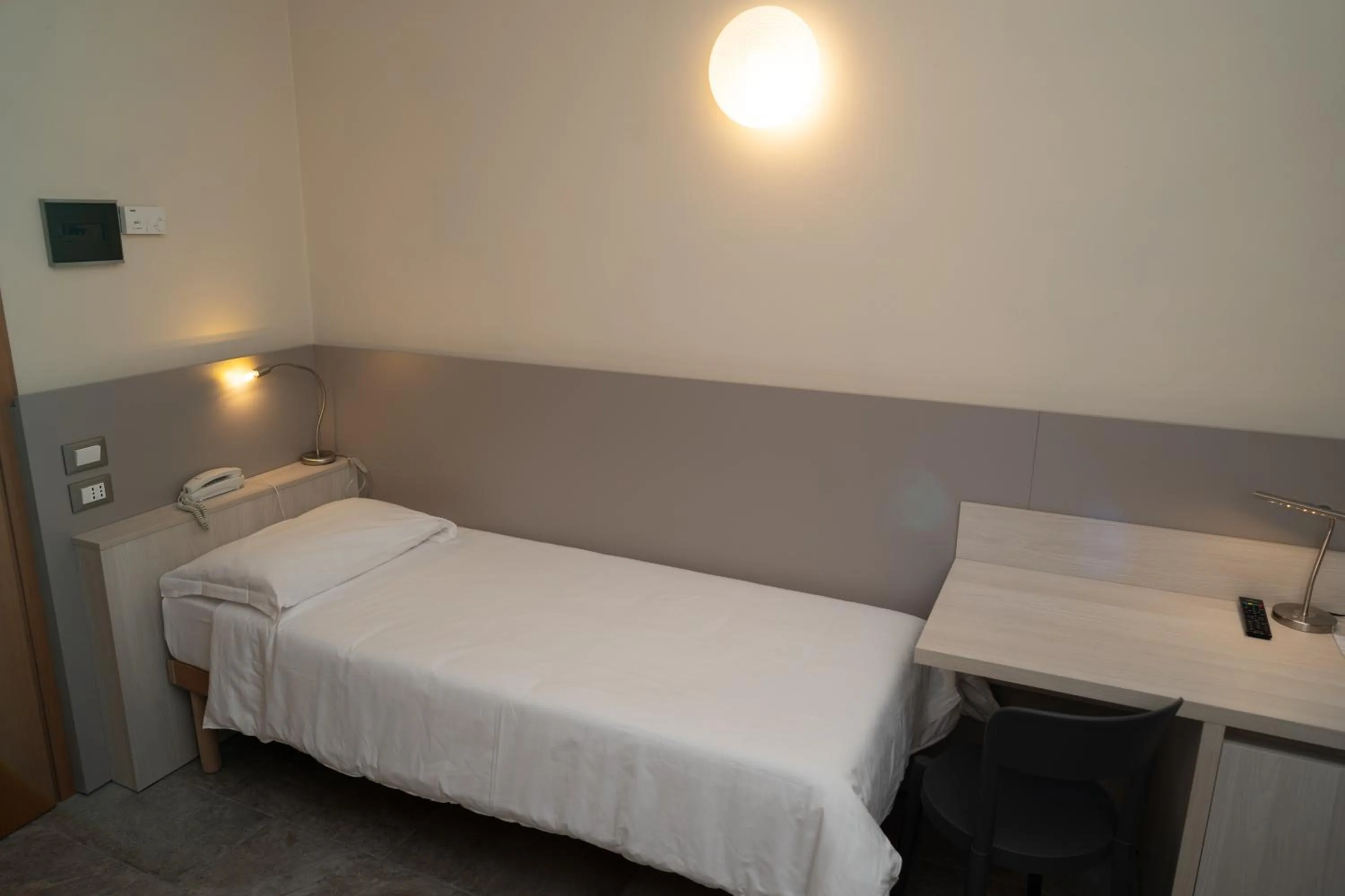 Photo of the whole room, Bed in Hotel Europa