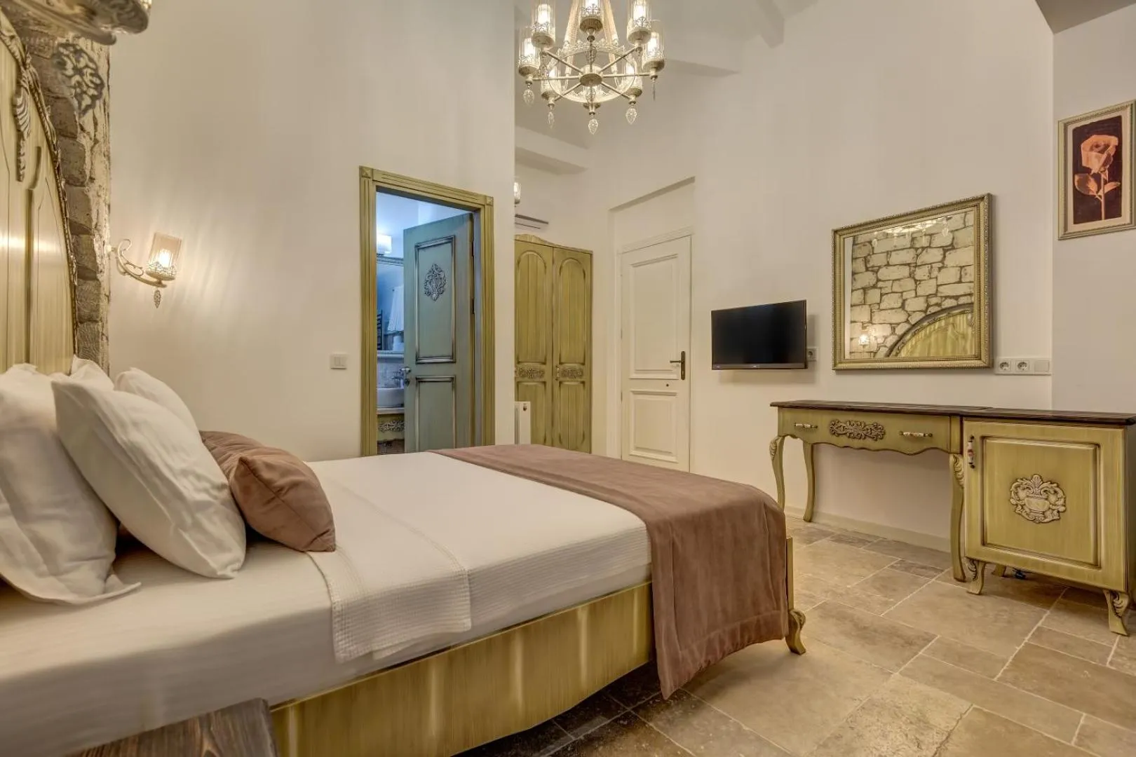 Bed in Bel Canto Alaçatı Hotel