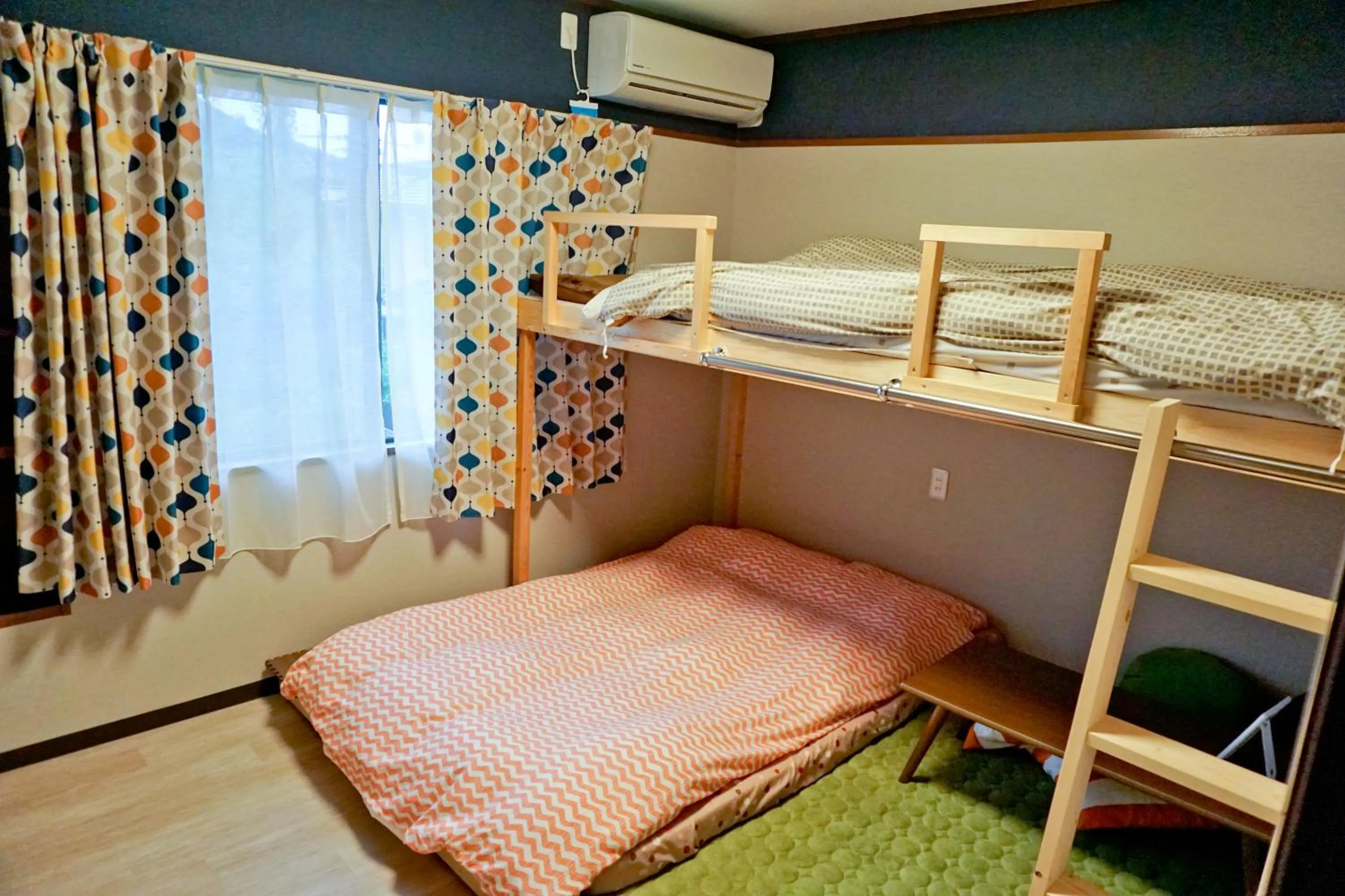 bunk bed in Kinkaku