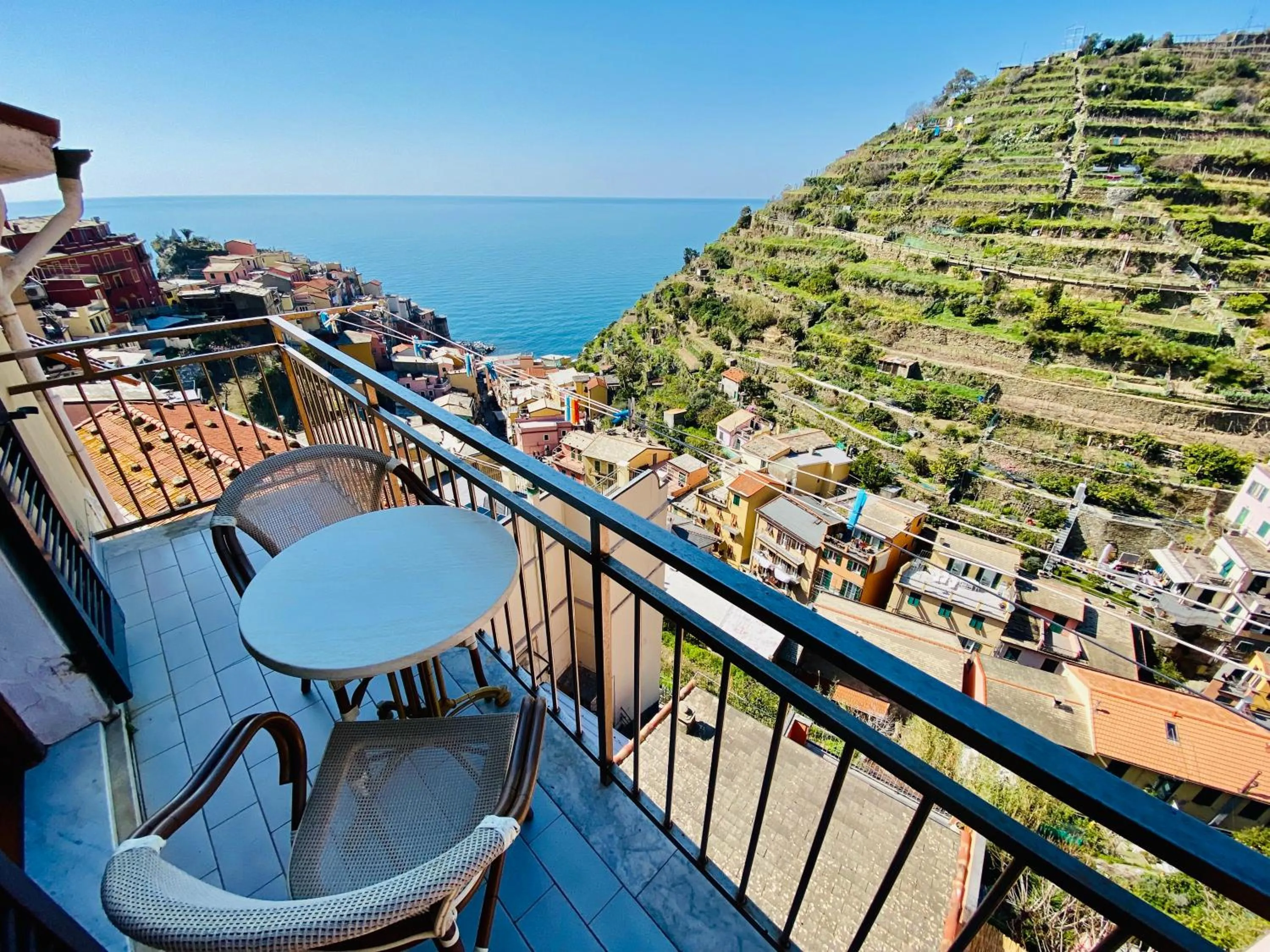 Two-Bedroom Apartment with Balcony and Sea View in Giovanni Rooms Manarola