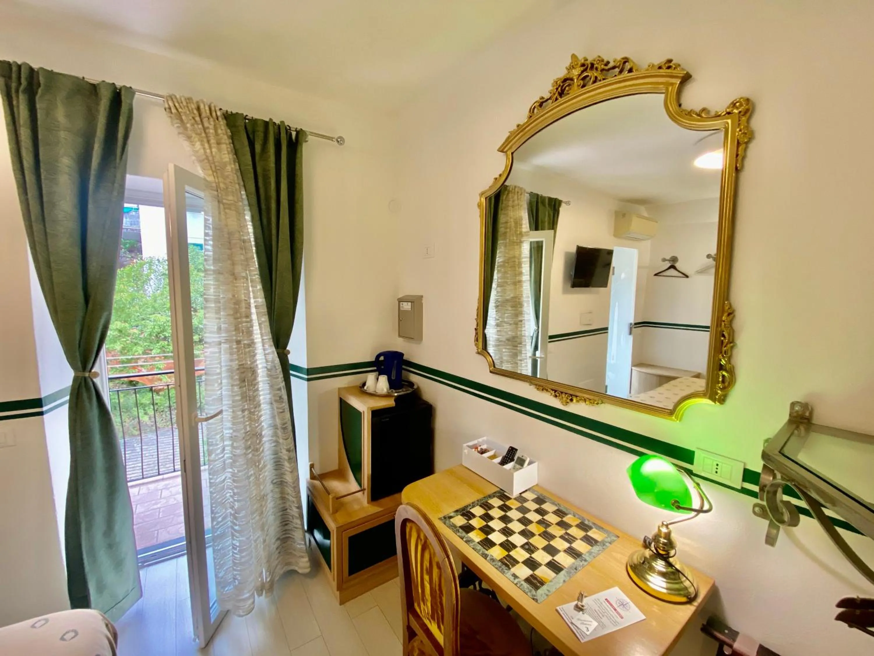Deluxe Double Room with Balcony in Giovanni Rooms Manarola
