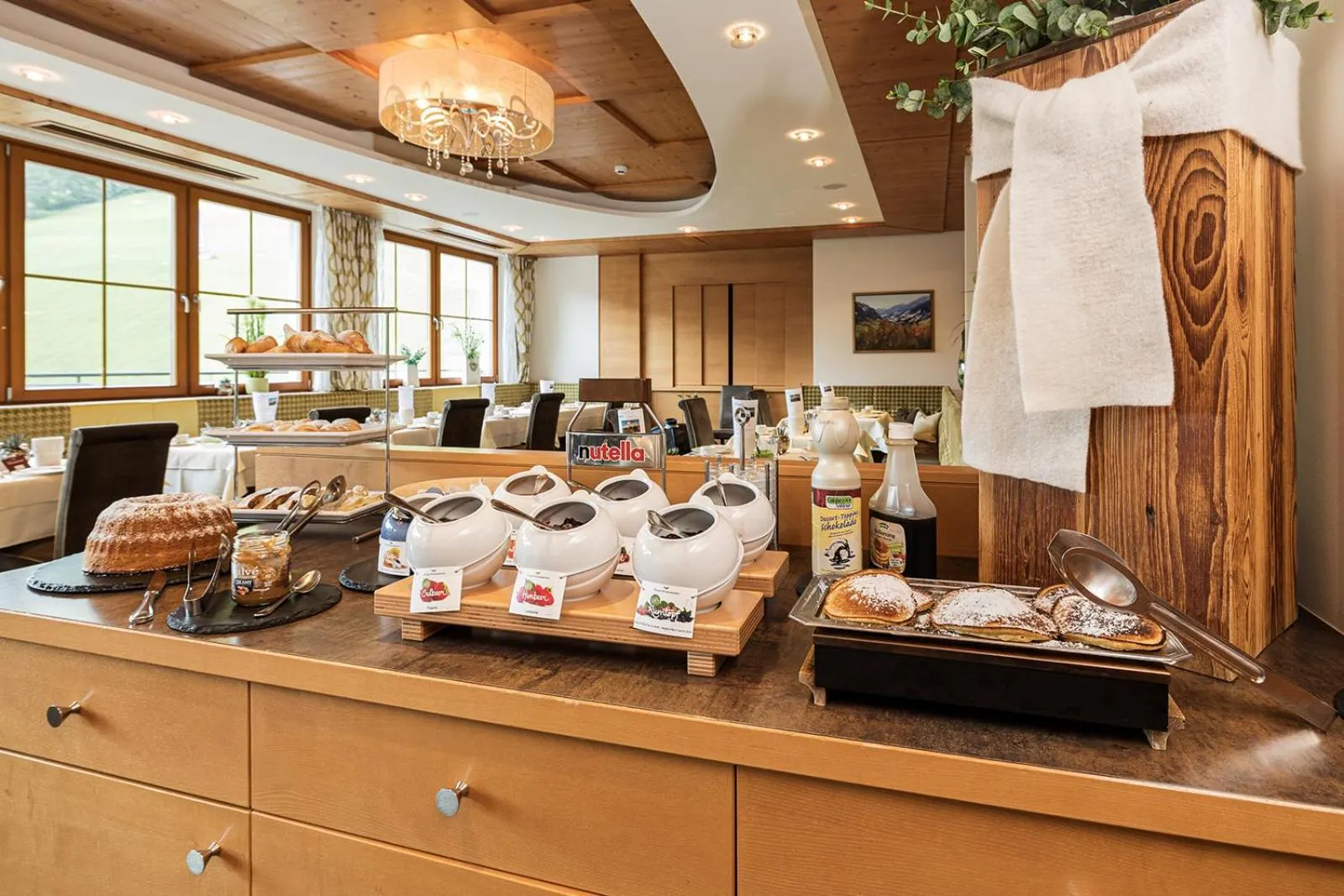 Breakfast in Hotel Roslehen