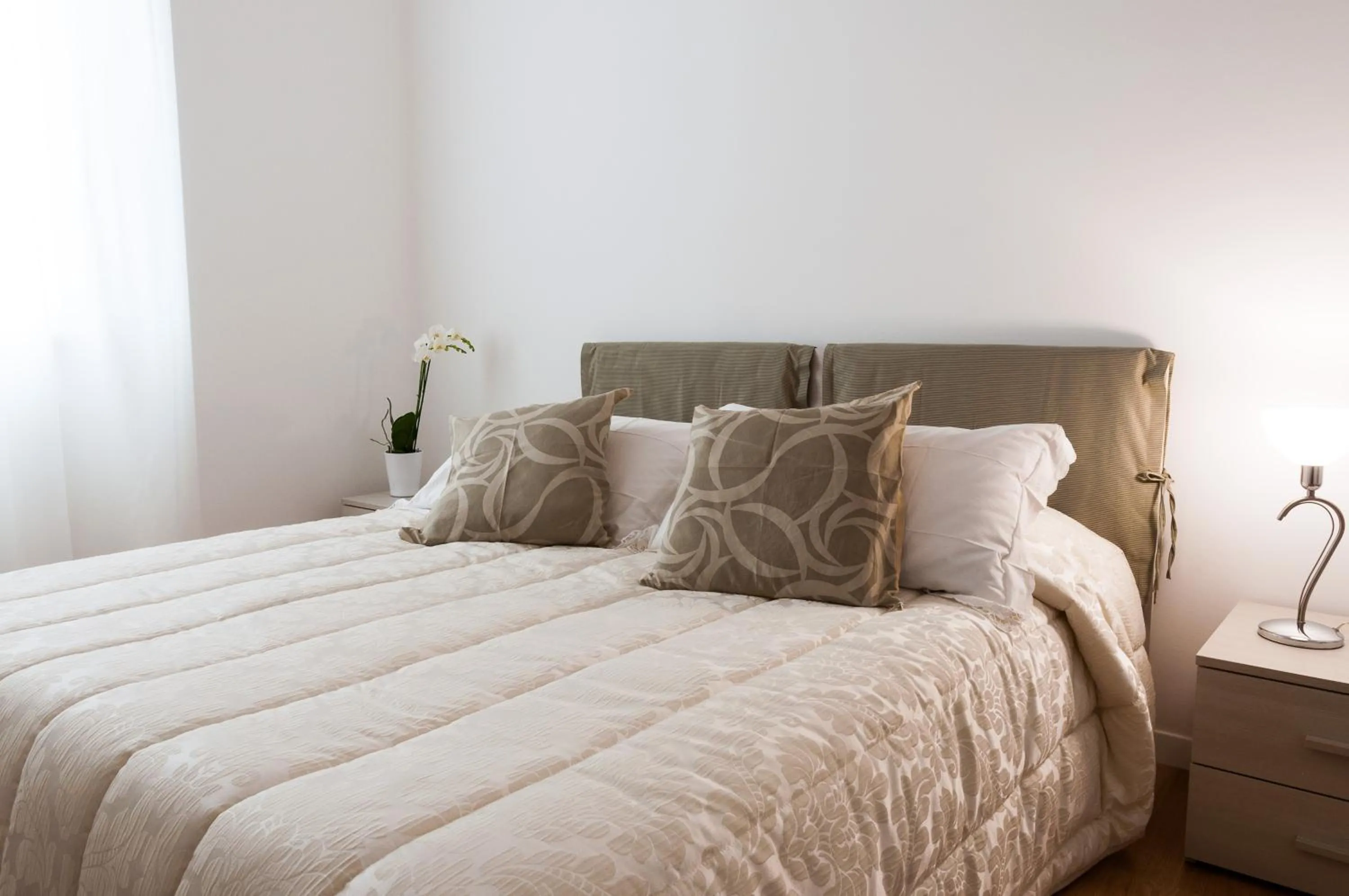 Bedroom, Bed in Quiet Home Terracina Apartments