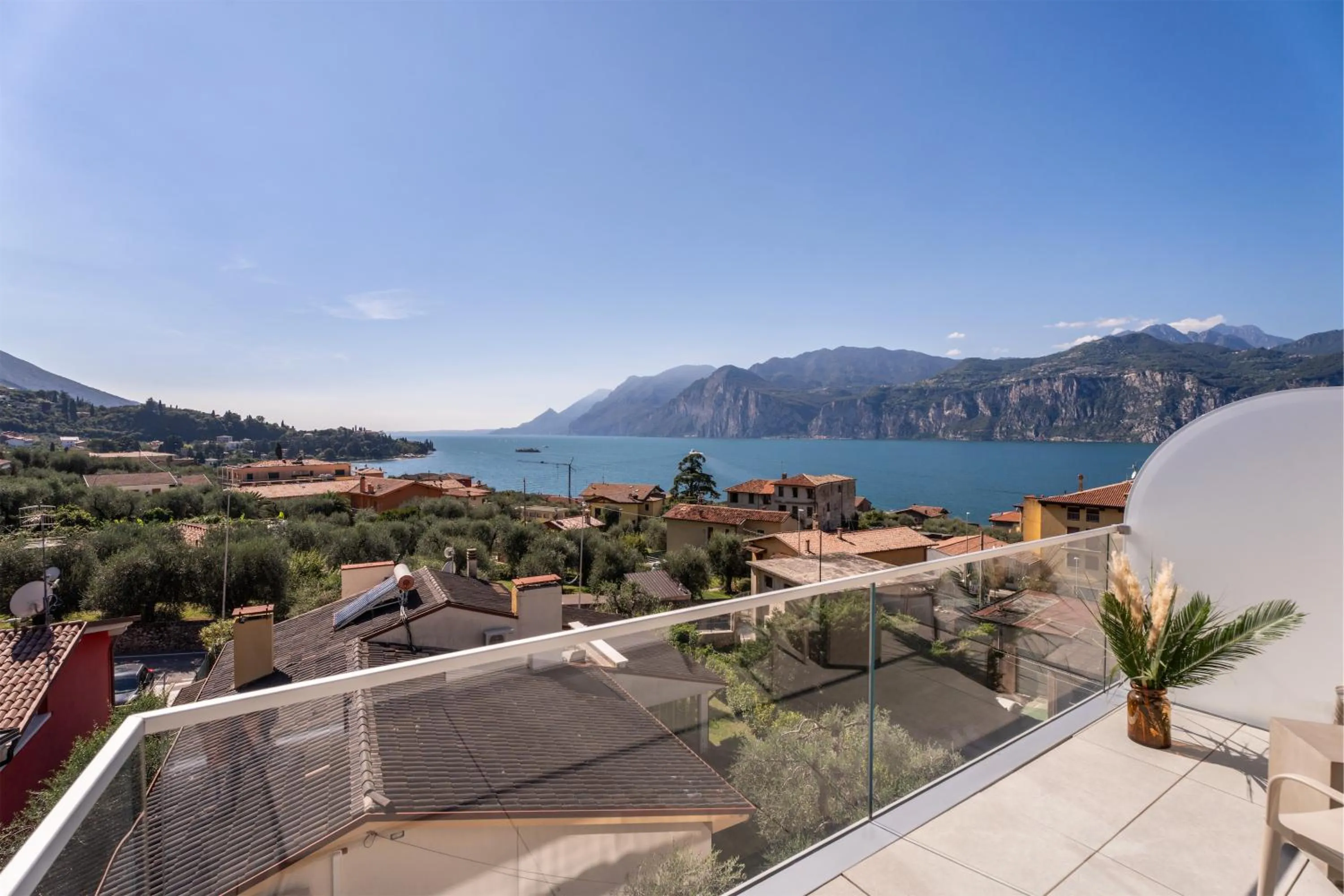 Lake view in Hotel Diana