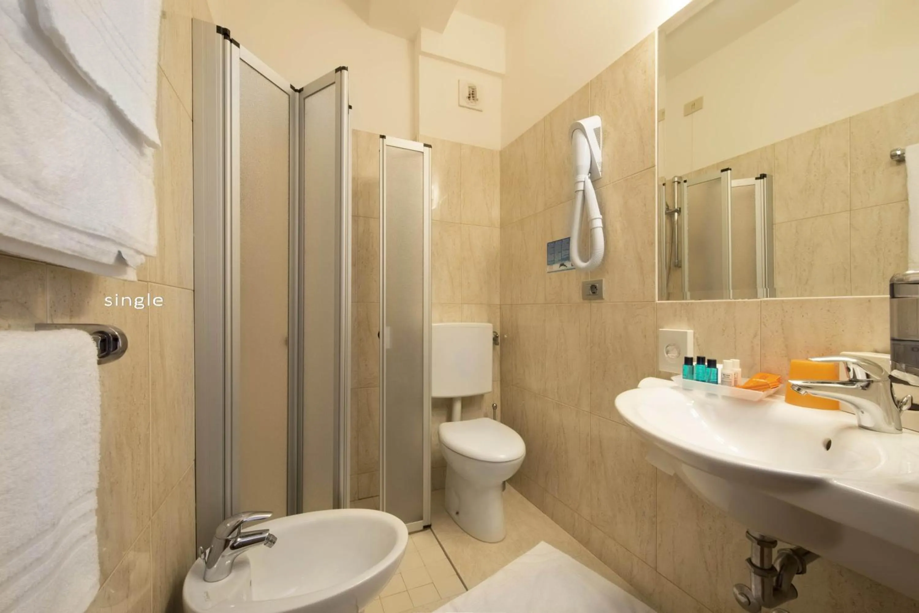 Shower in Hotel San Marco