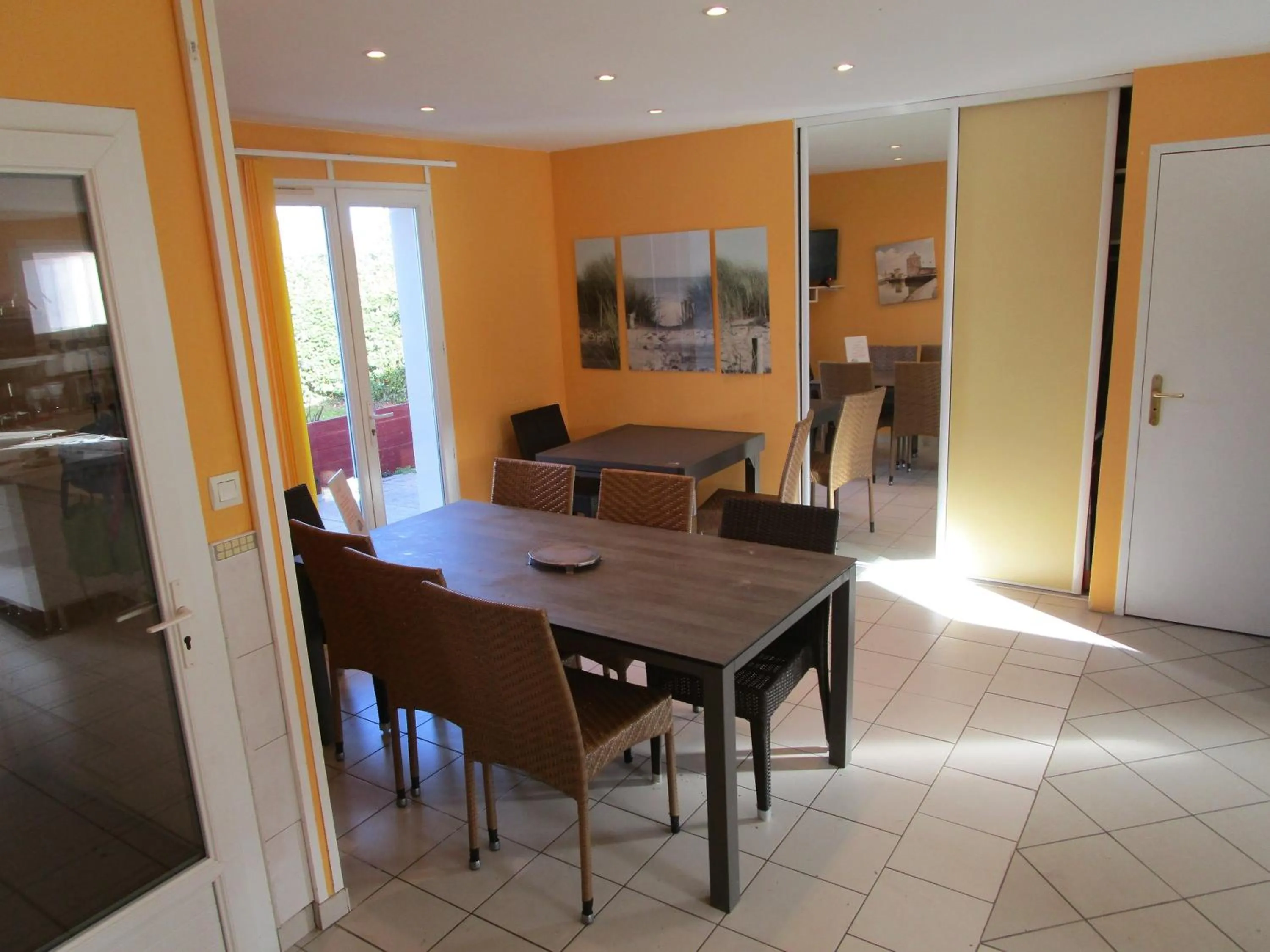 Seating area in Locatlantique