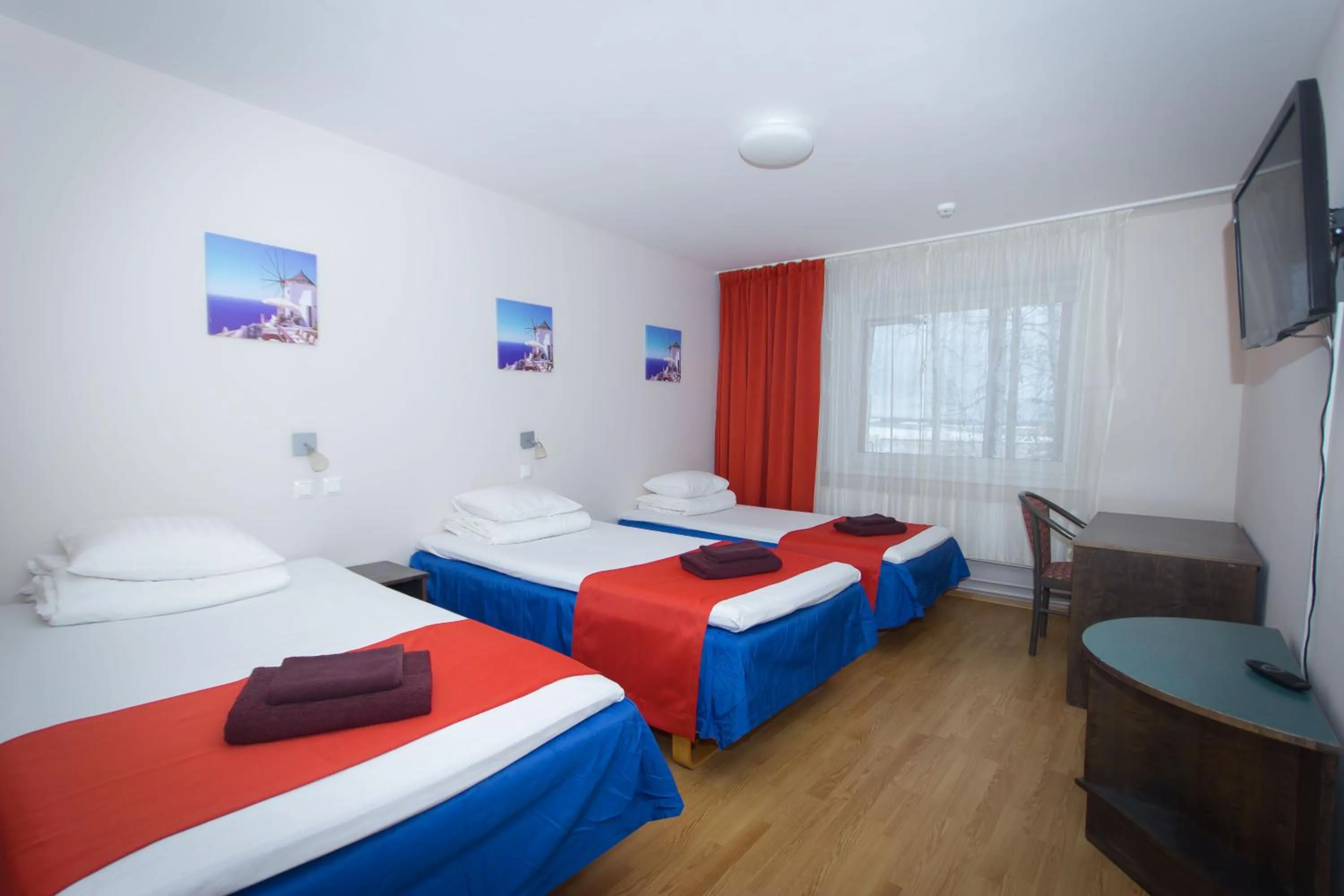 TV and multimedia, Bed in Peoleo Hotell