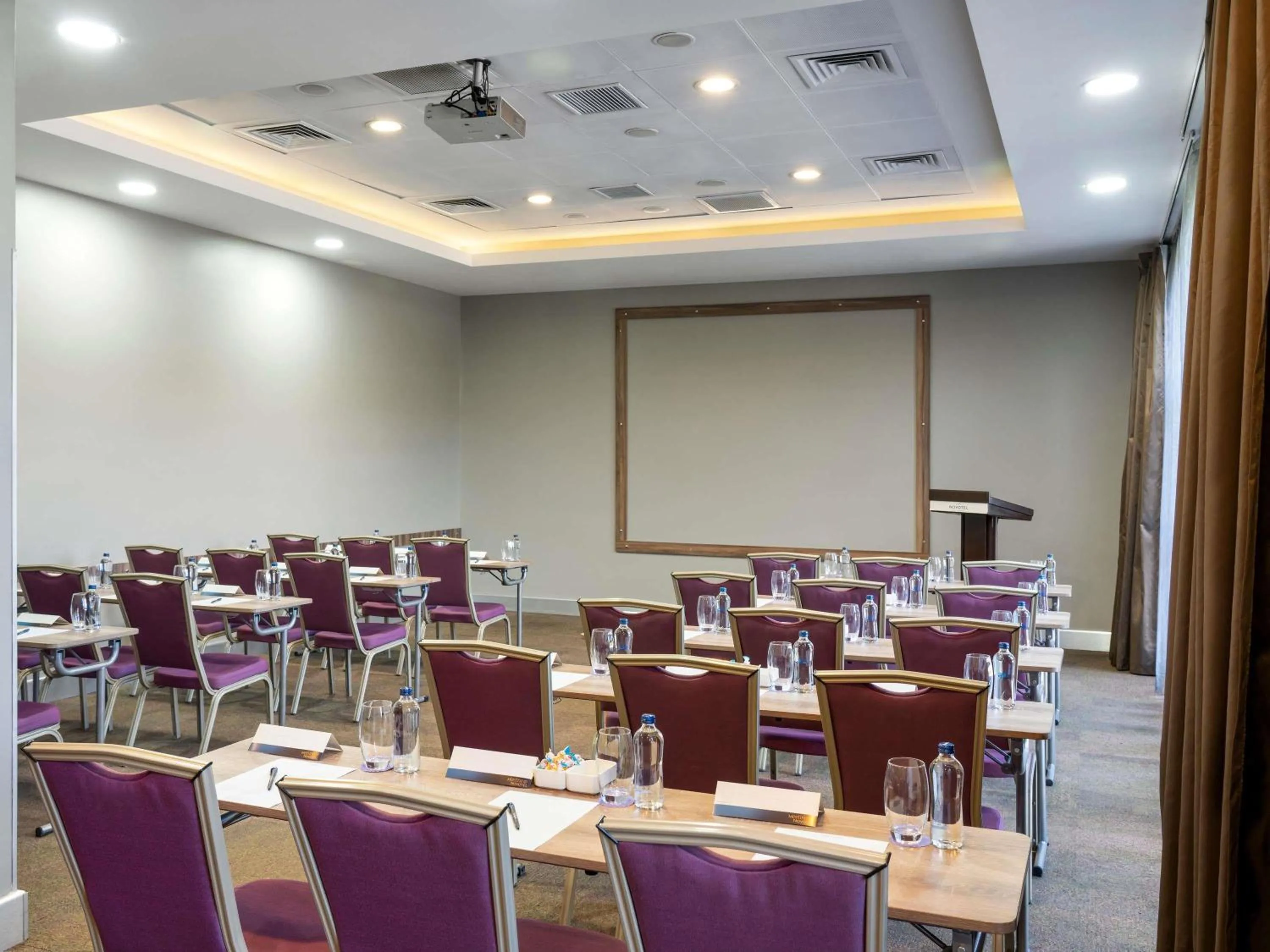 Meeting/conference room in Novotel Kayseri