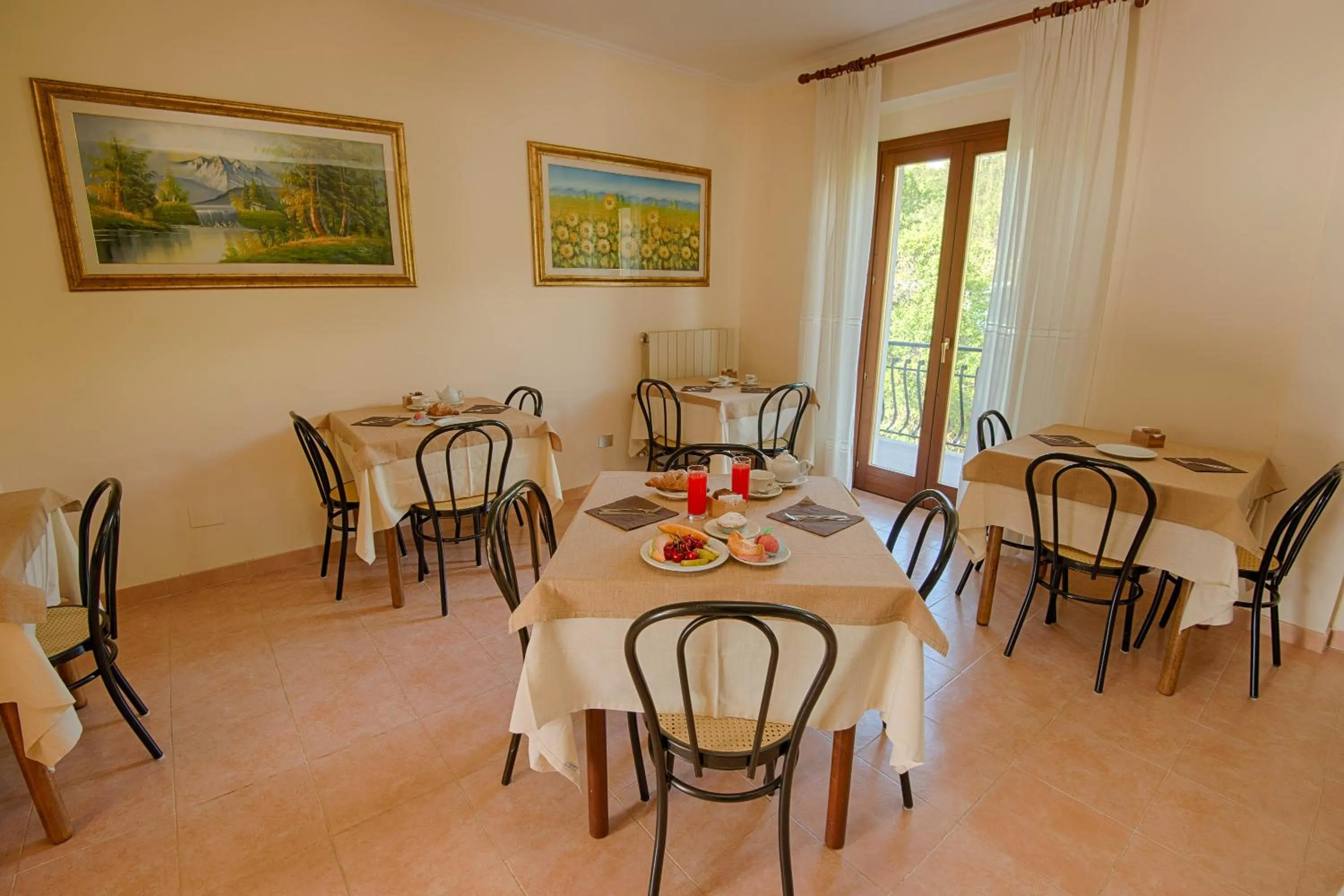 Lounge or bar in Albergo Della Corte