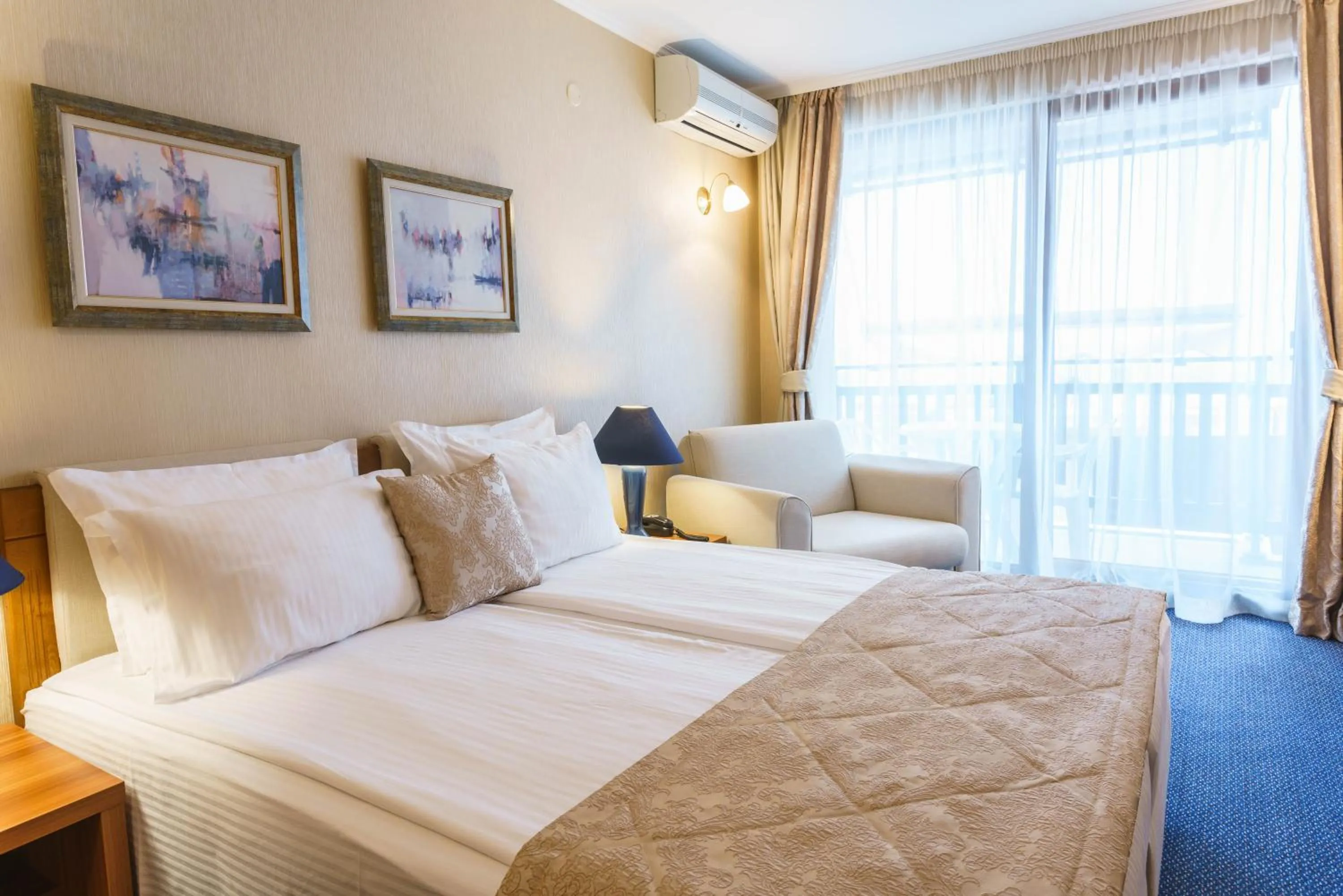 Photo of the whole room, Bed in Fjord B&B