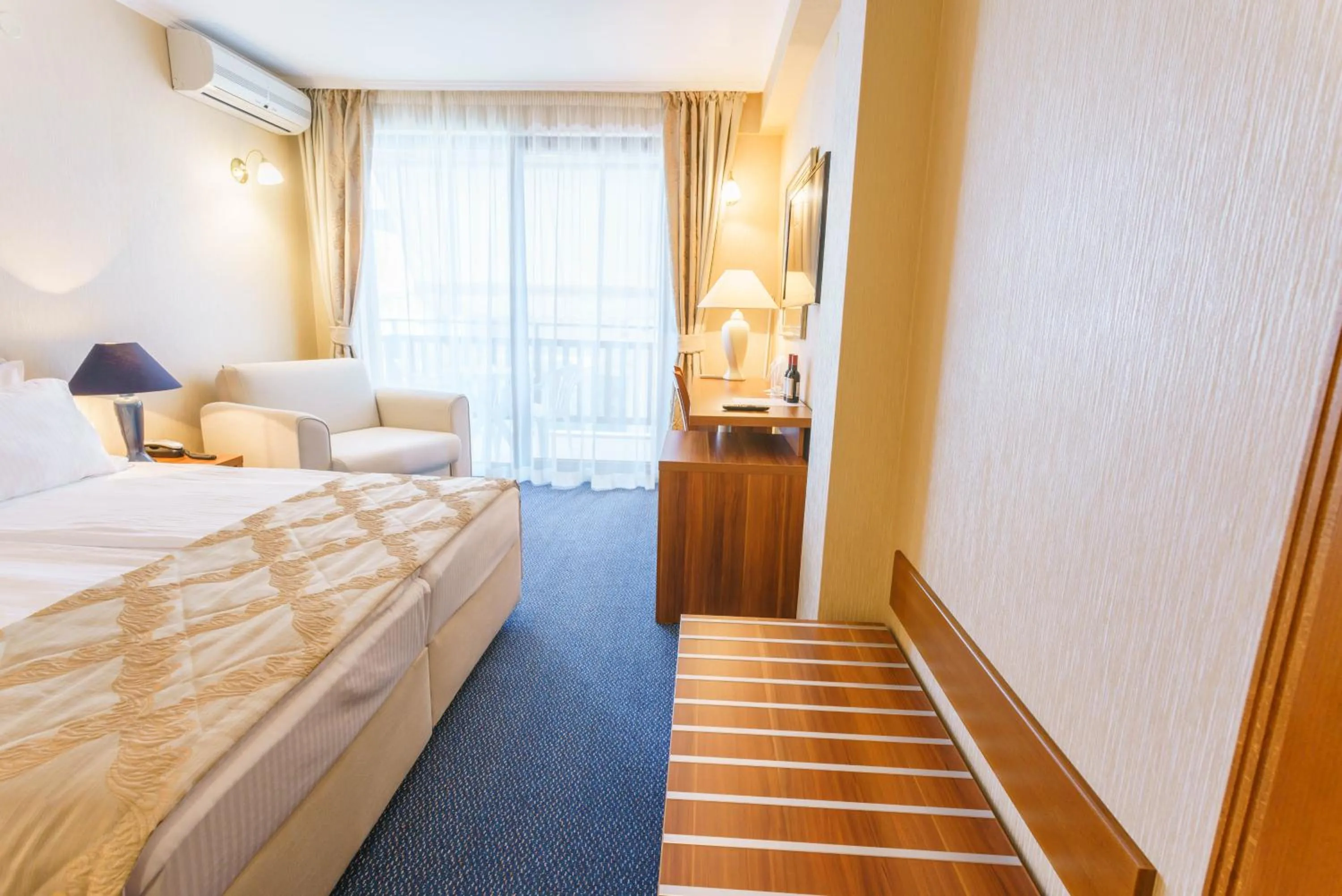 Photo of the whole room, Bed in Fjord B&B