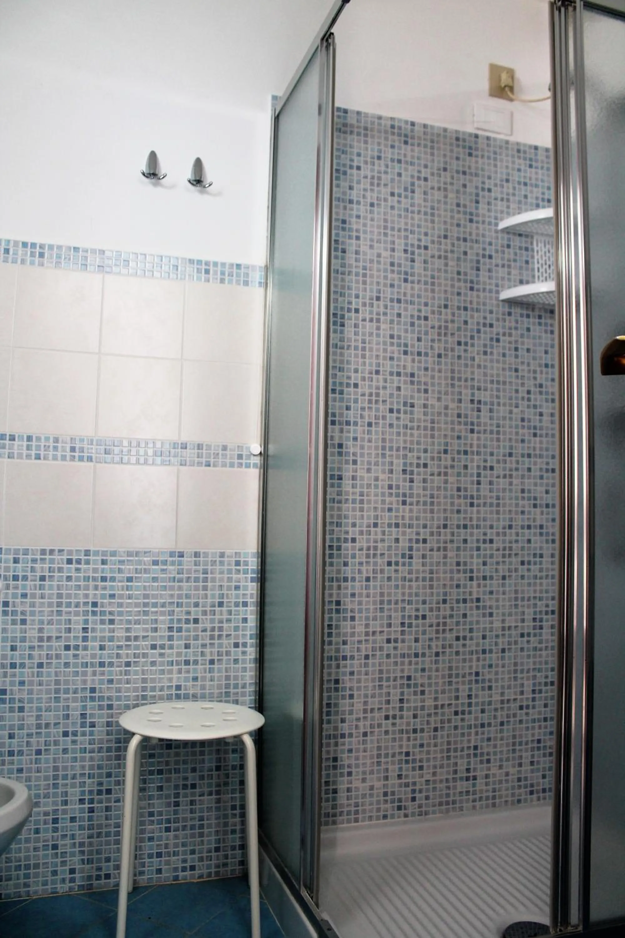 Shower in Hotel Eugenio