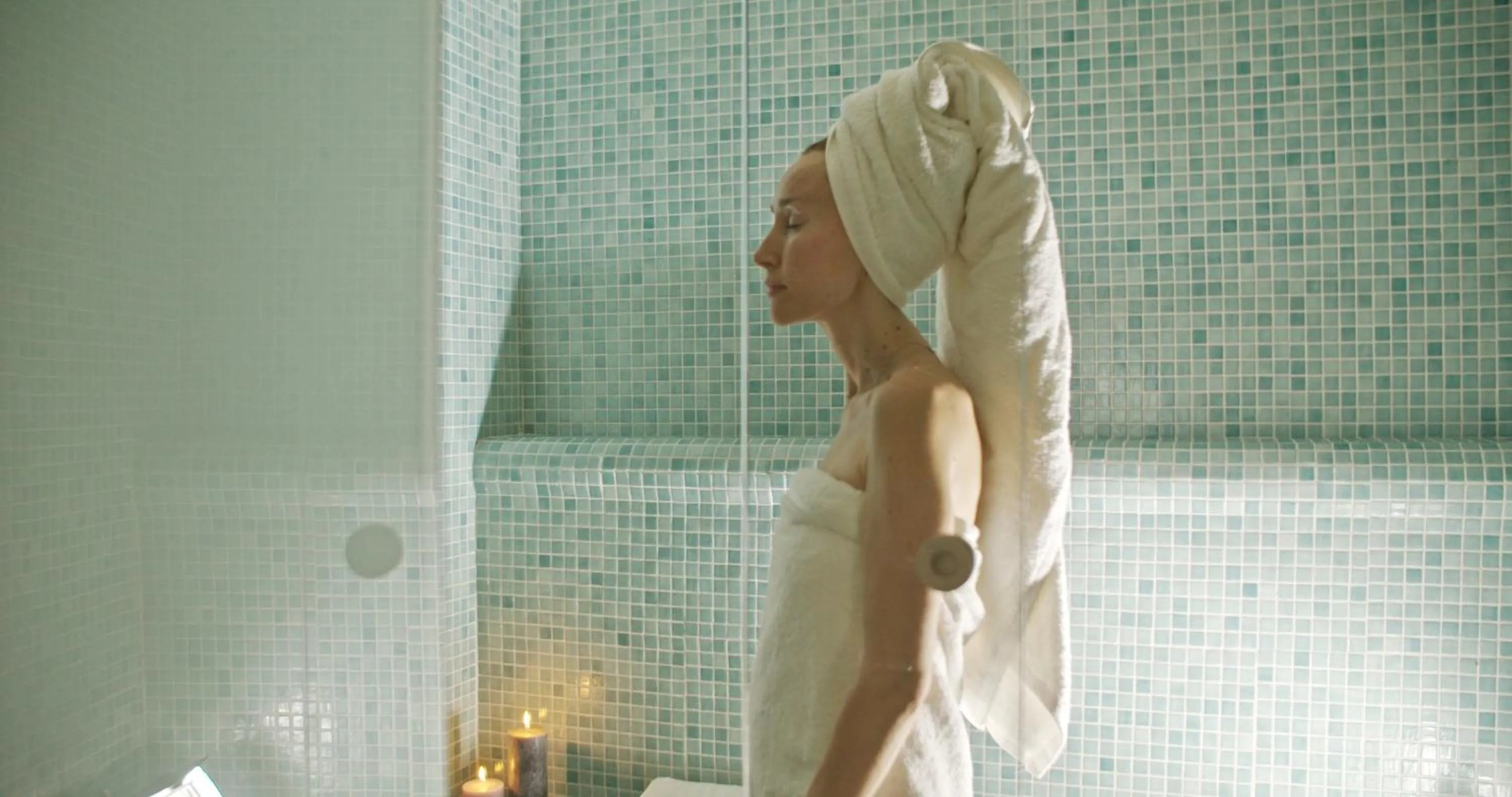 Steam room in Waterlily Hotel Apartments