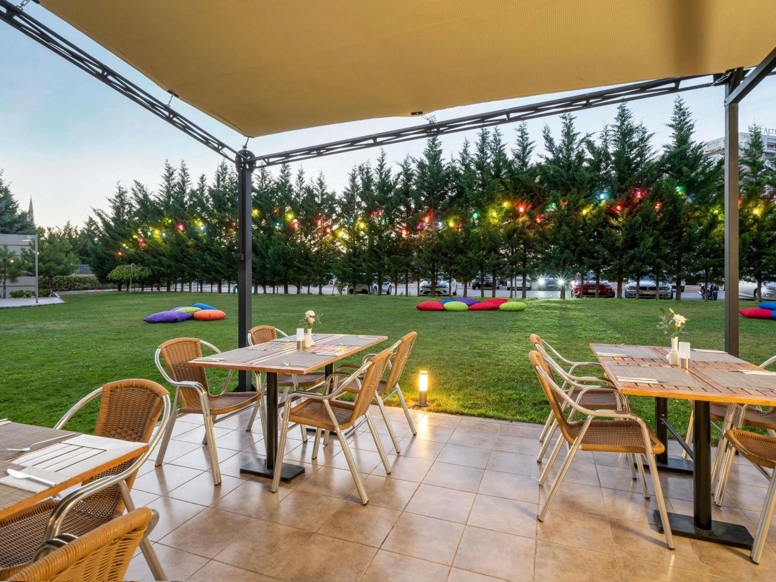 Restaurant/places to eat in Ibis Kayseri