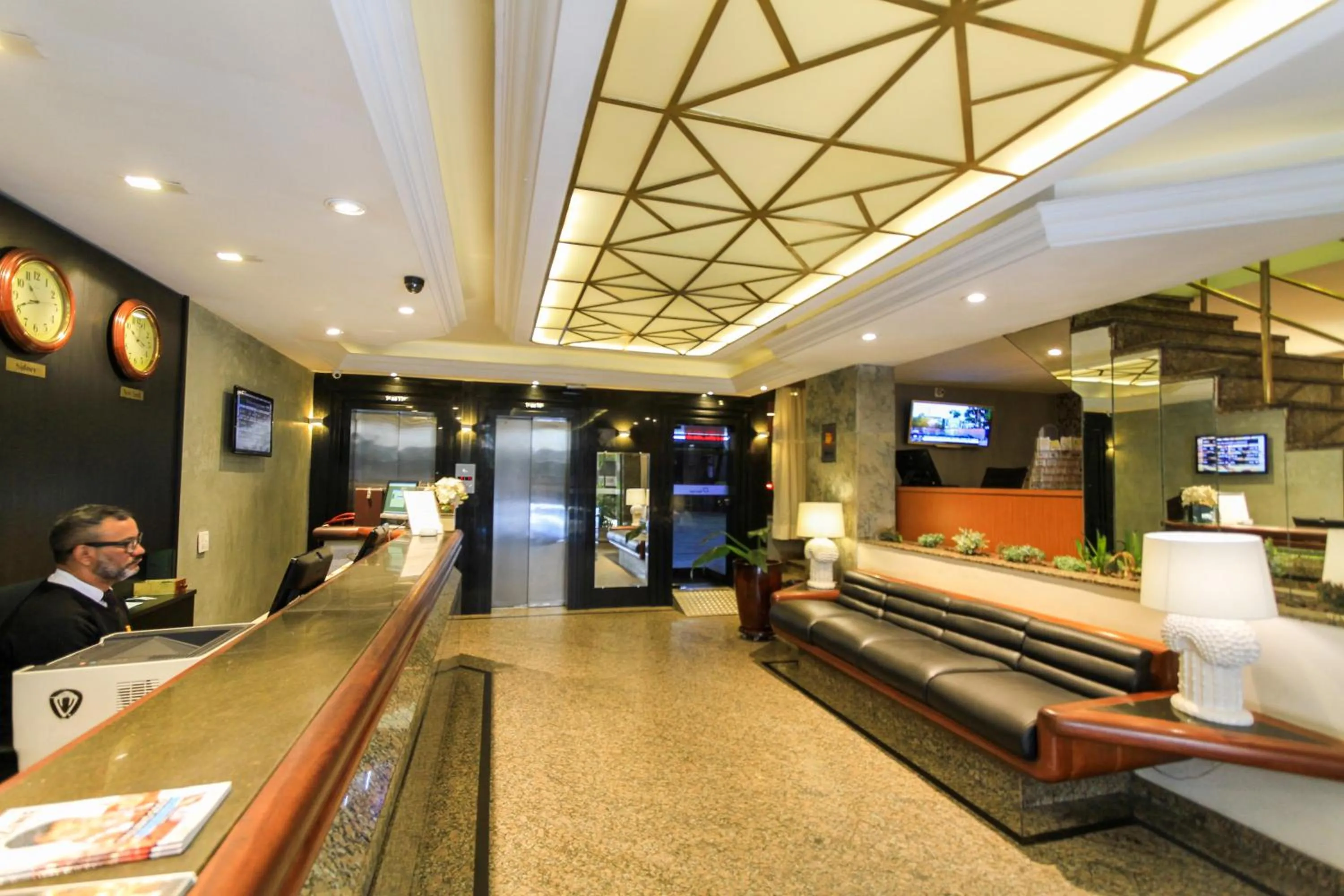 Lobby or reception in Hotel Plaza Apolo