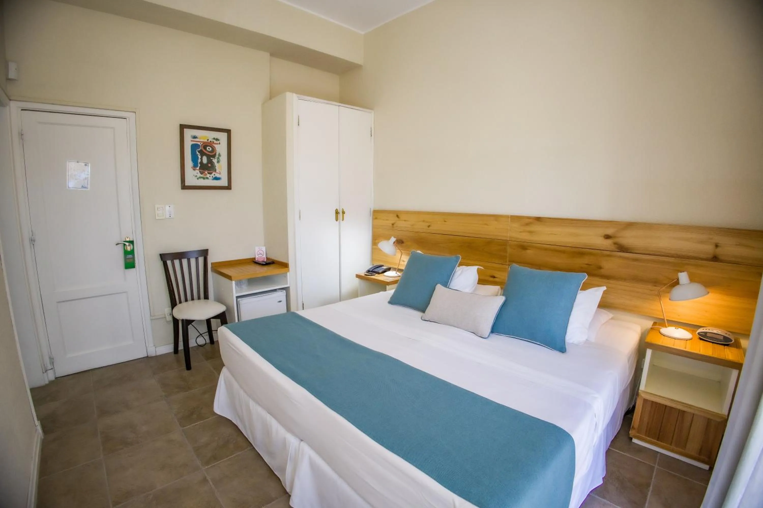 Bedroom, Bed in Joan Miró Hotel