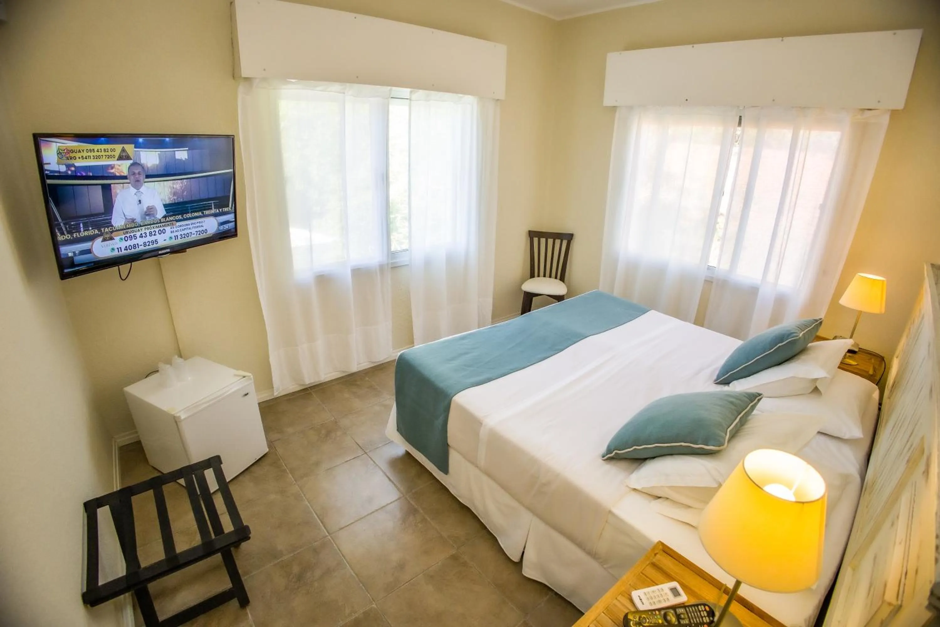 Bedroom, Bed in Joan Miró Hotel
