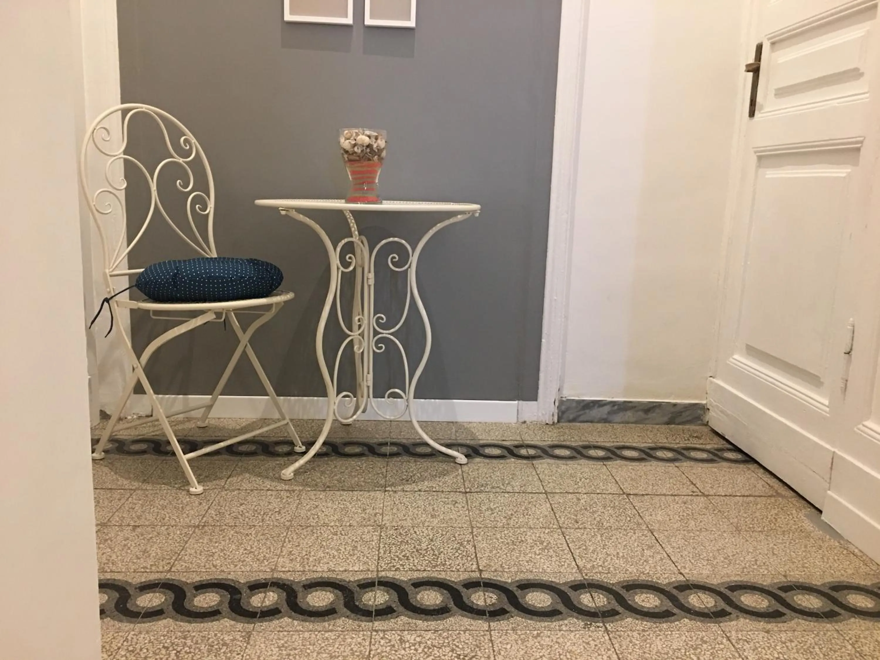 Decorative detail in MiRhome Guest House