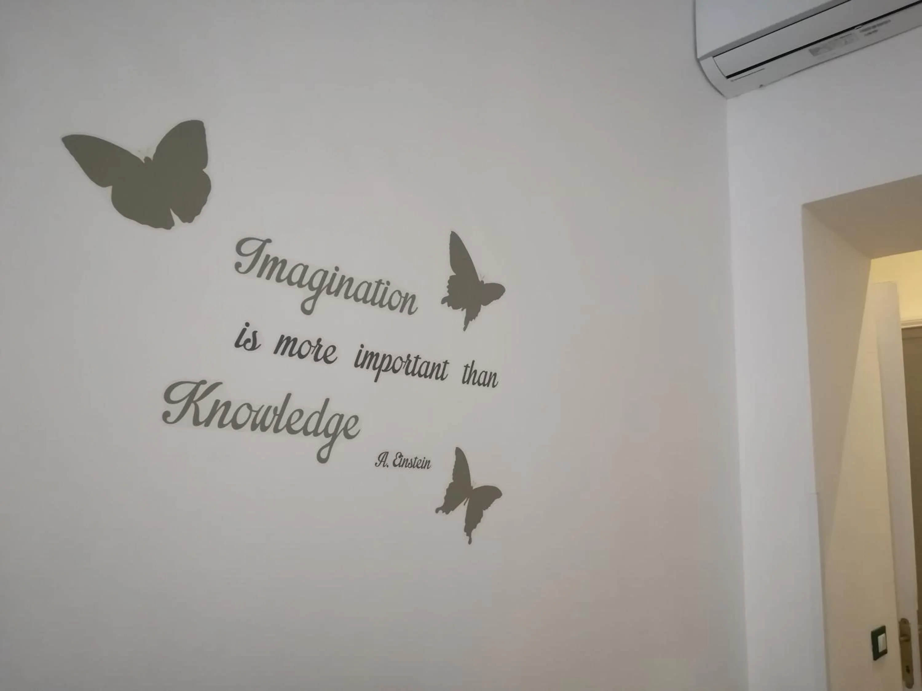 Decorative detail in MiRhome Guest House