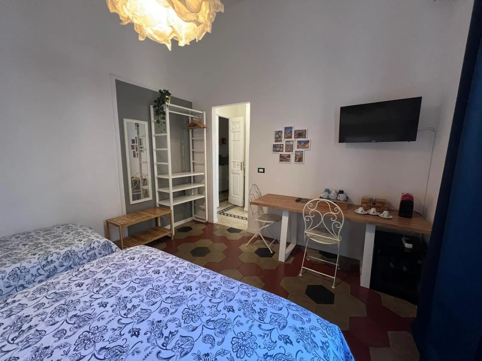 Bedroom, Bed in MiRhome Guest House