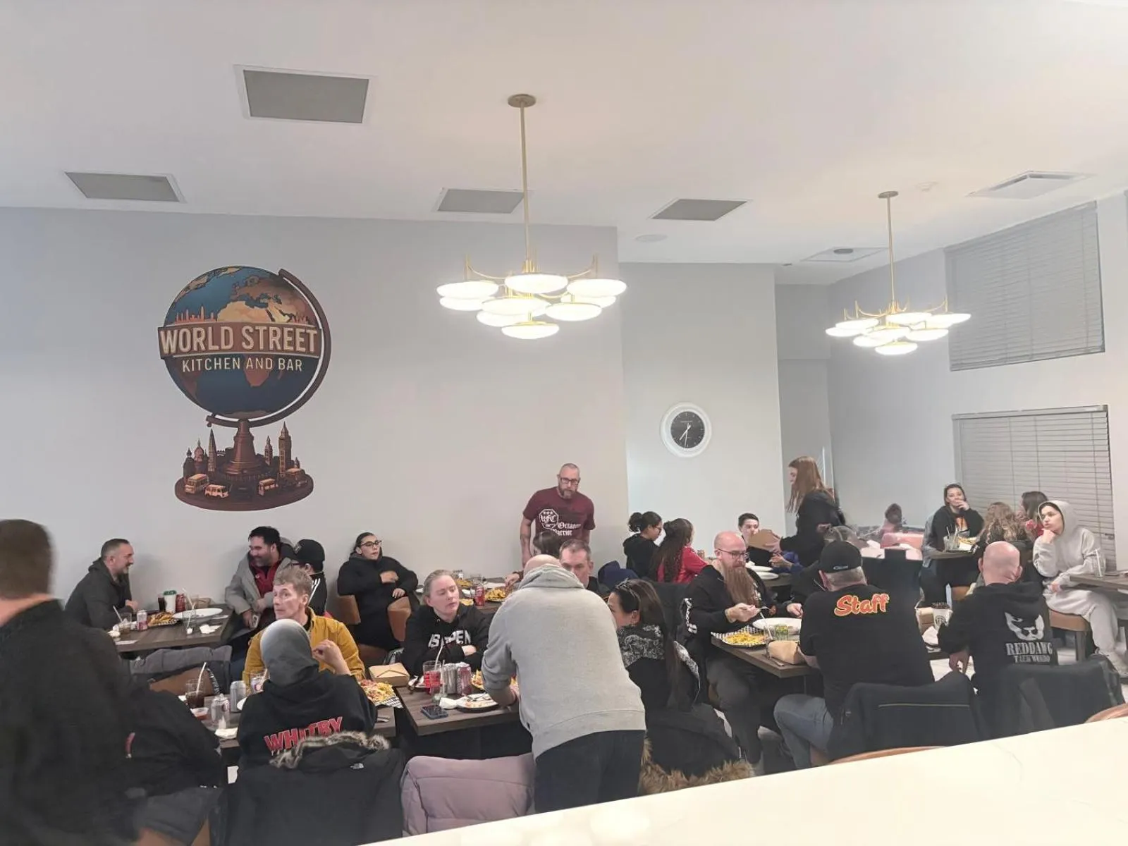 Restaurant/places to eat in Niagara Lodge & Suites