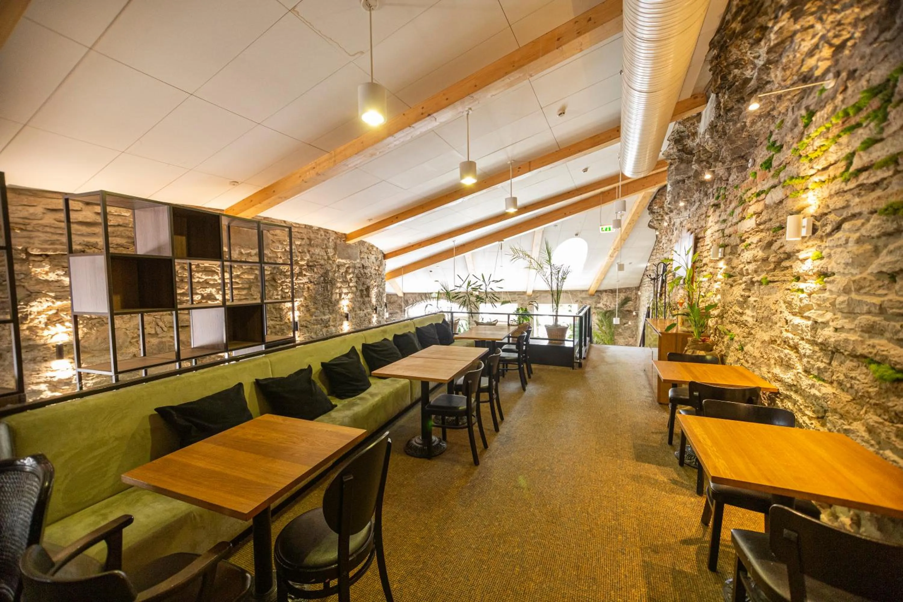 Restaurant/places to eat in Rija Old Town Hotel