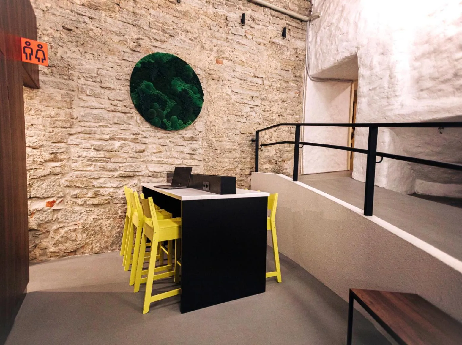 Communal lounge/ TV room in Rija Old Town Hotel