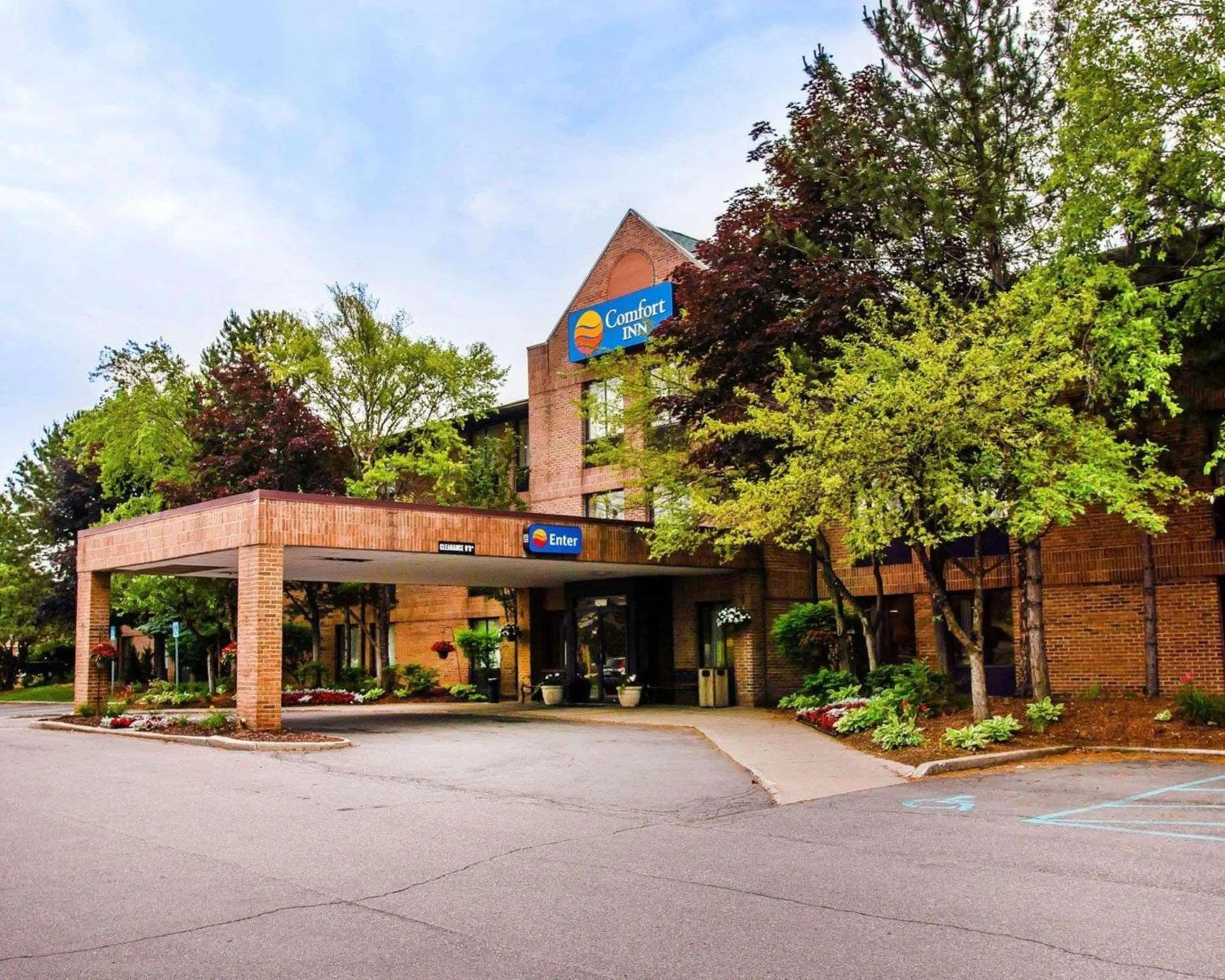 Property building in Comfort Inn