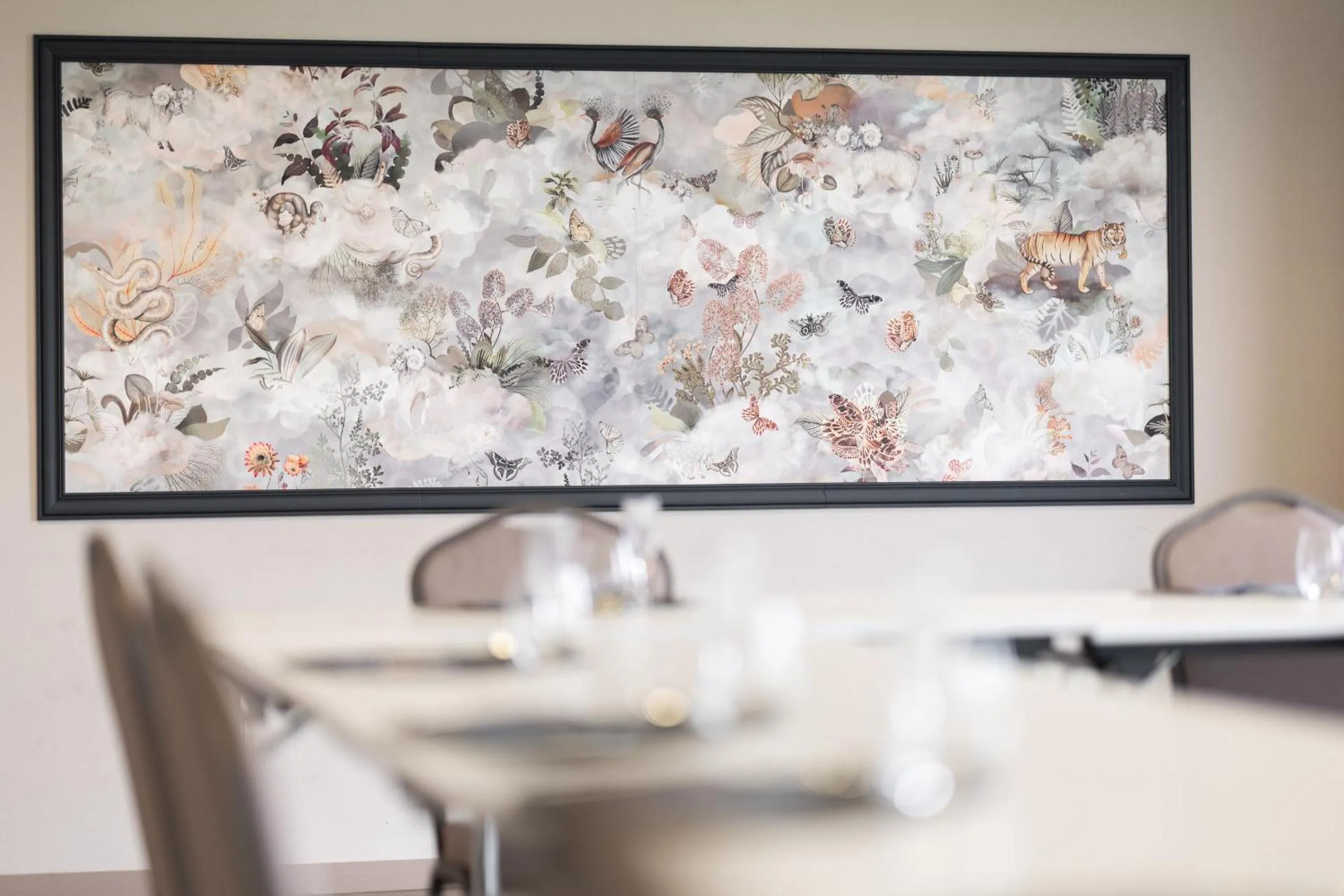 Decorative detail in Brit Hotel Saint-Méen-le-Grand en Brocéliande