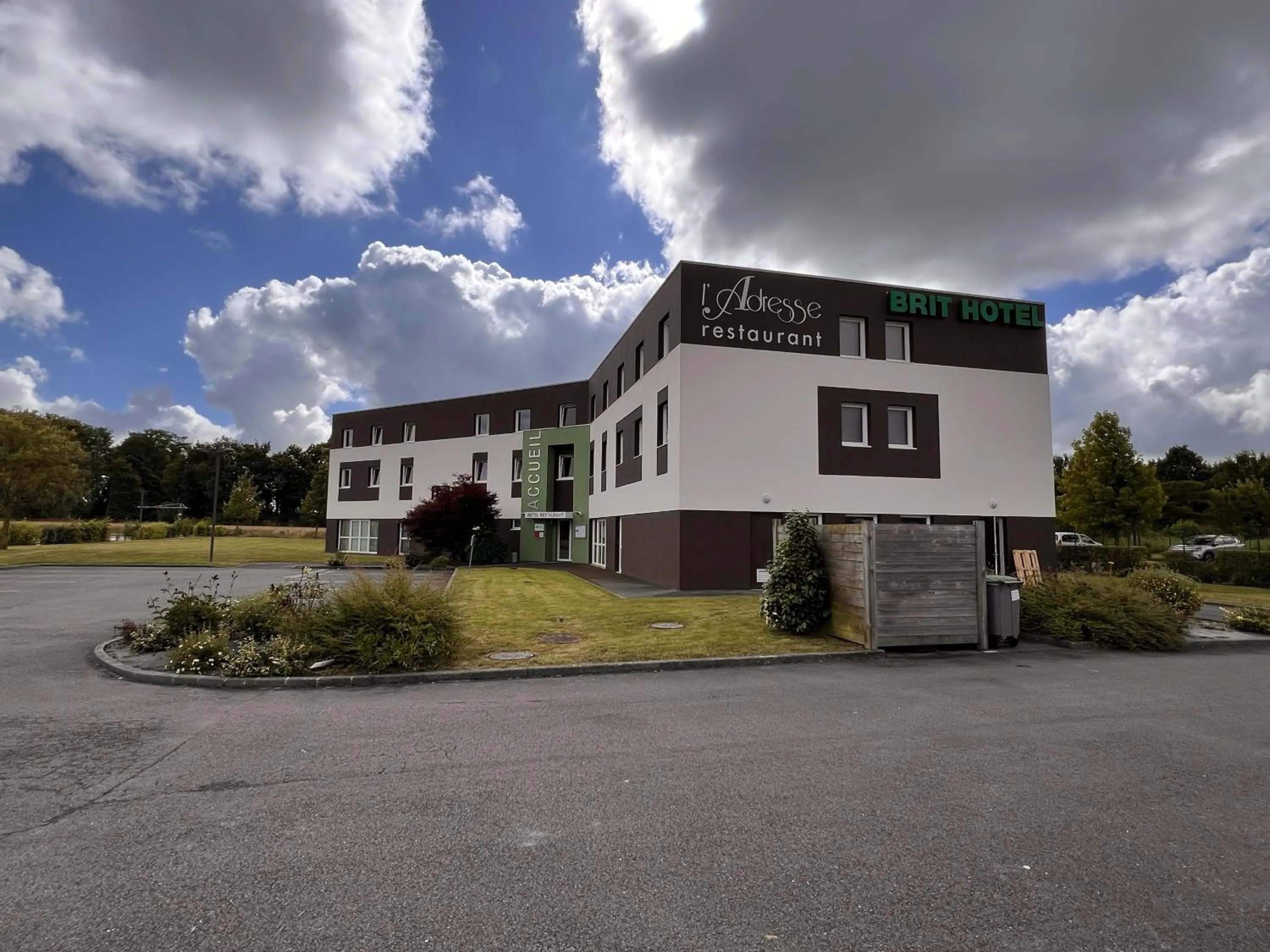 Property building in Brit Hotel Saint-Méen-le-Grand en Brocéliande