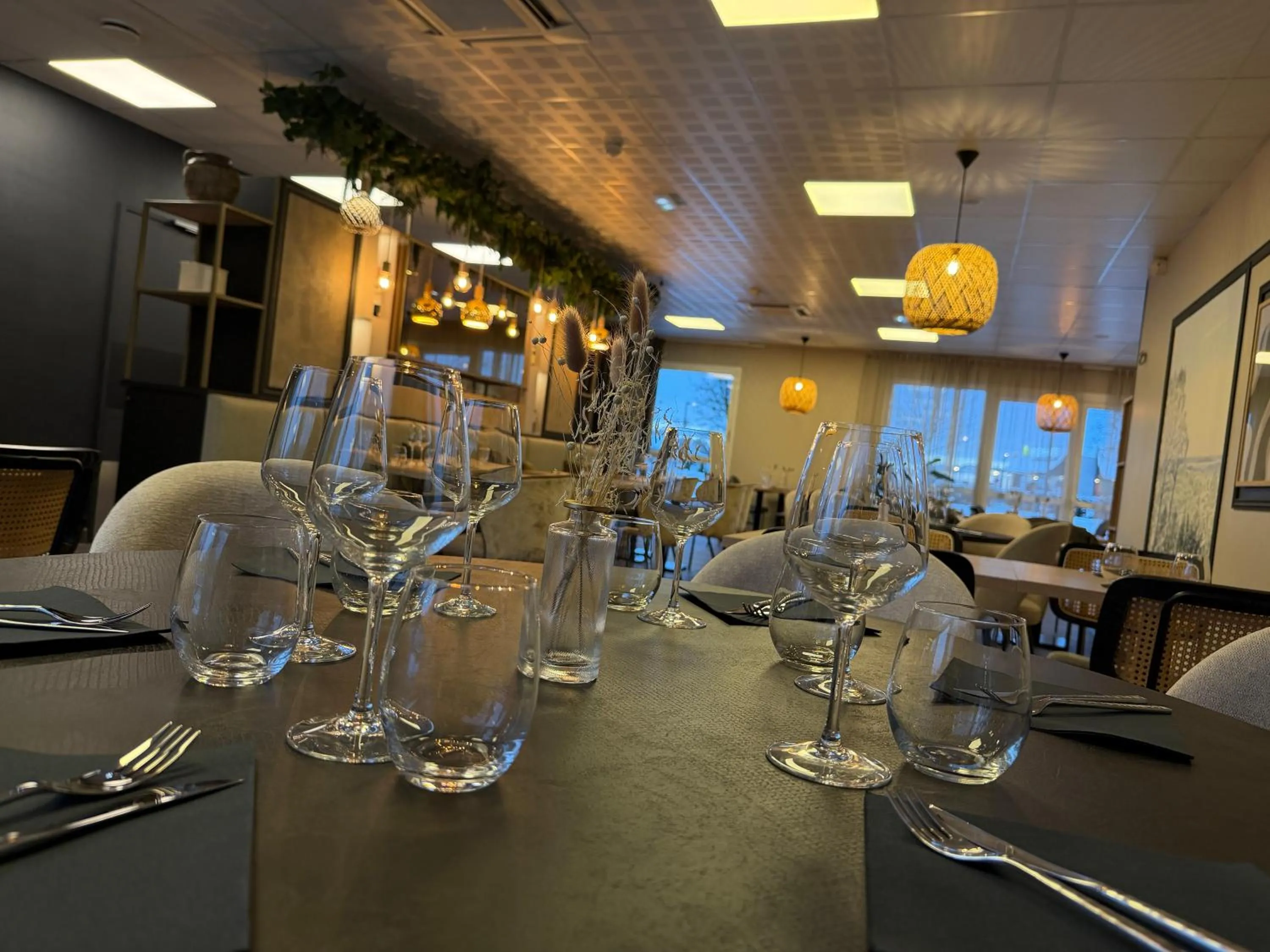 Restaurant/places to eat in Brit Hotel Saint-Méen-le-Grand en Brocéliande