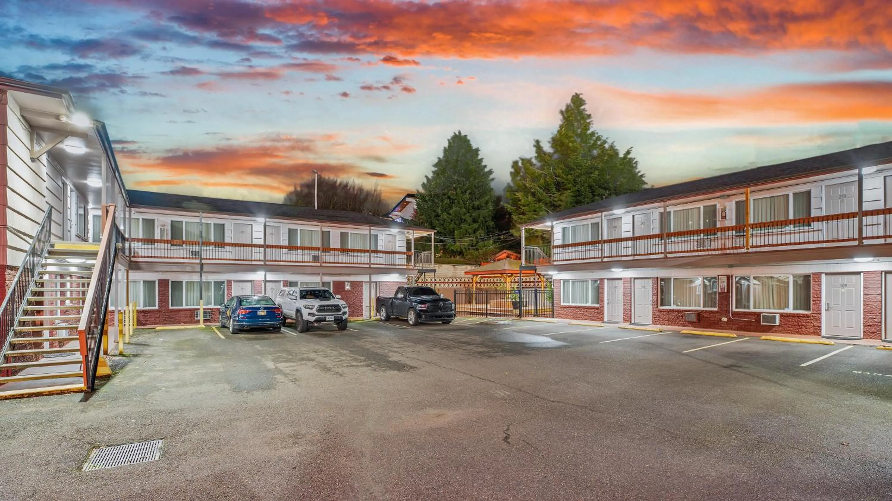 Property building in Viking Motel