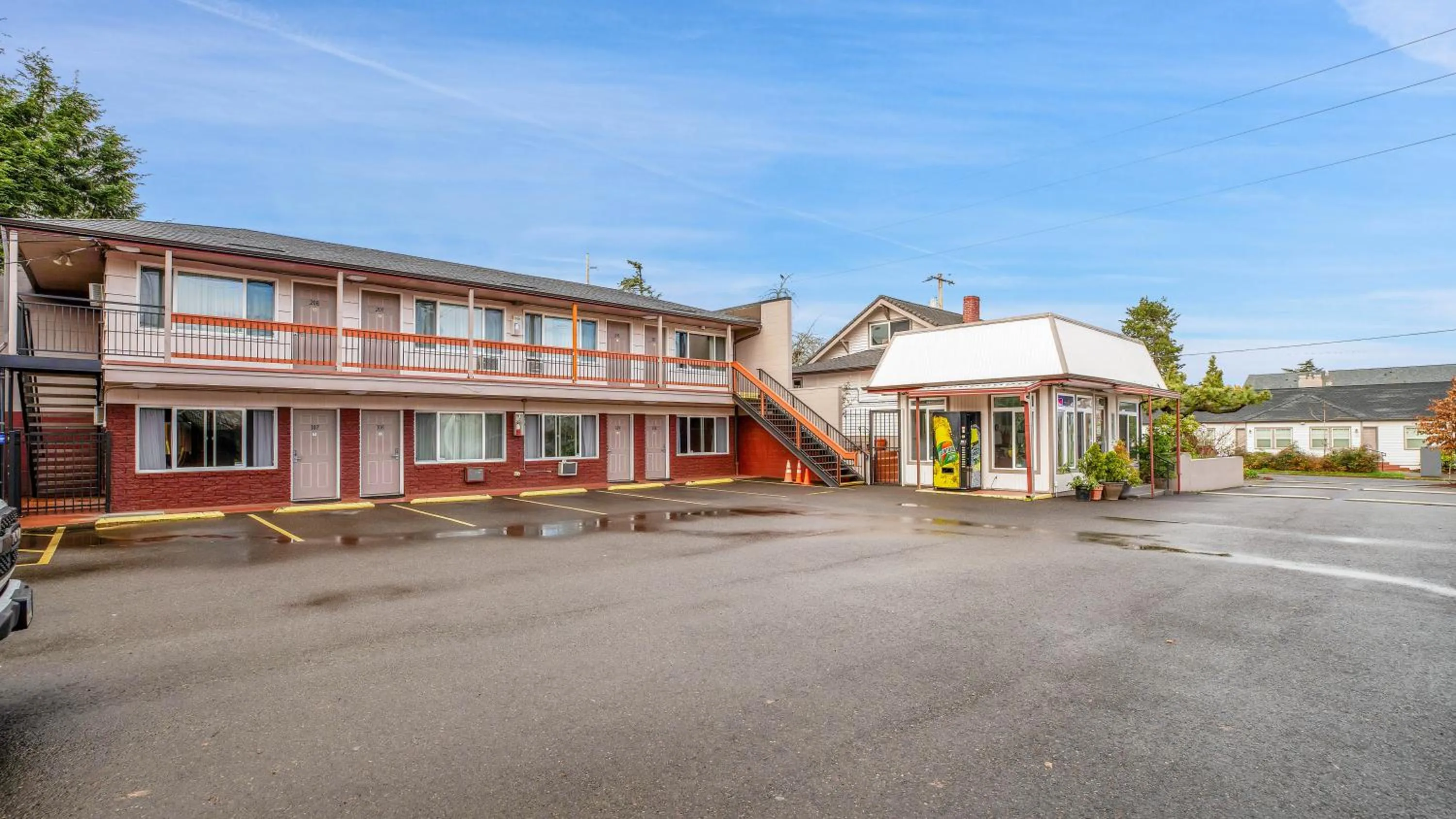 Property building in Viking Motel