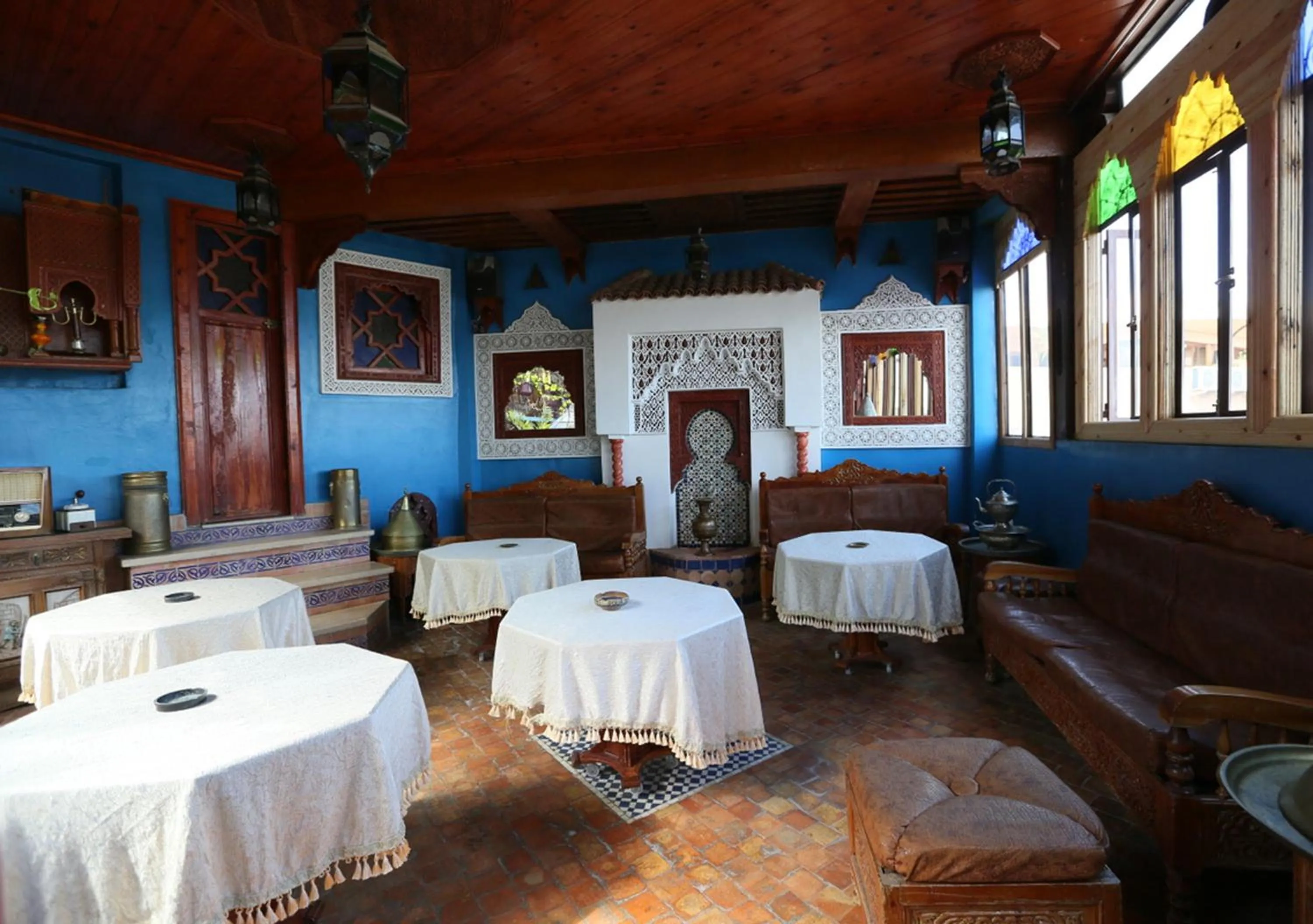 Restaurant/places to eat in Riad Hiba