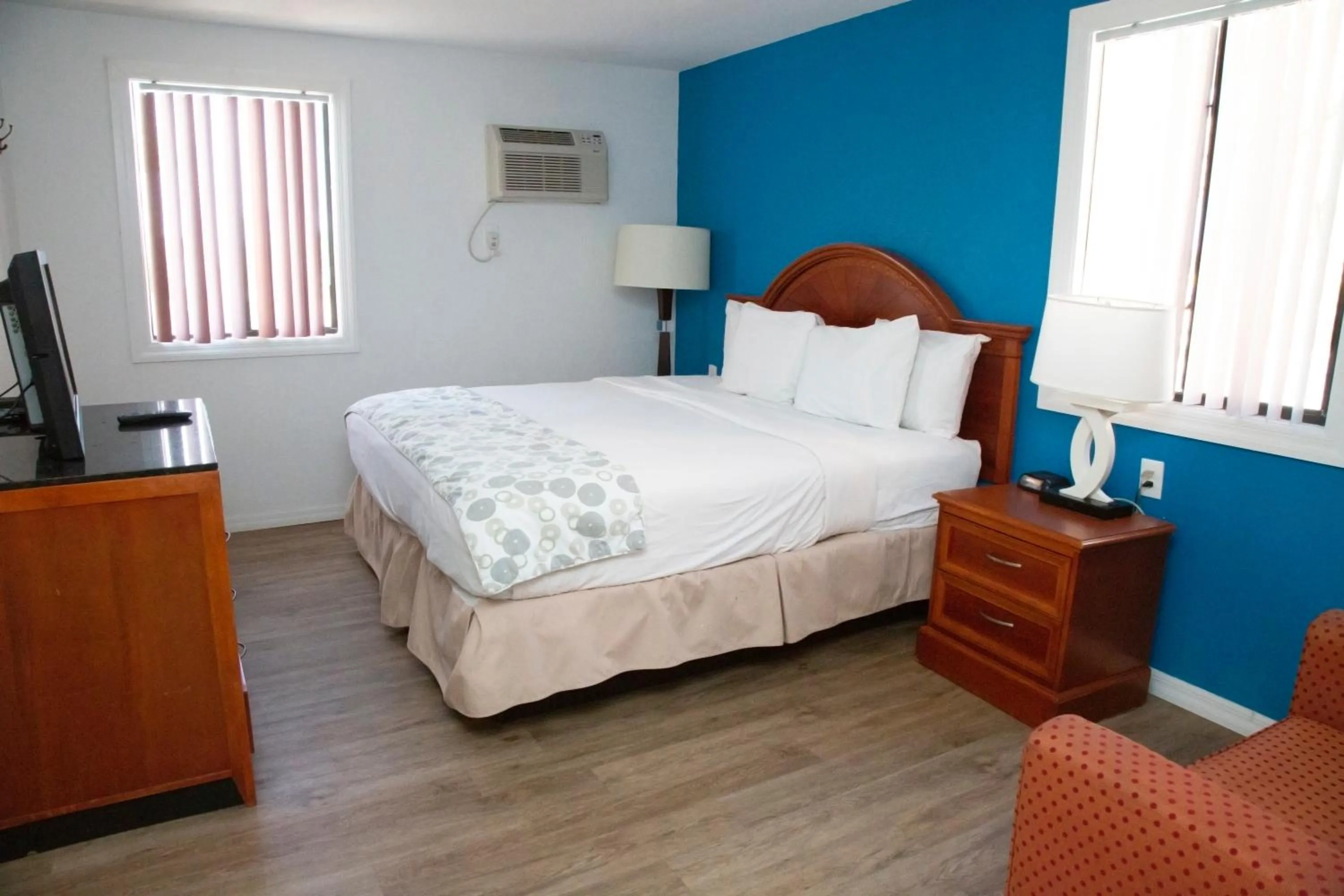 Bedroom, Bed in Daytona Dream Inn By AmeriVu