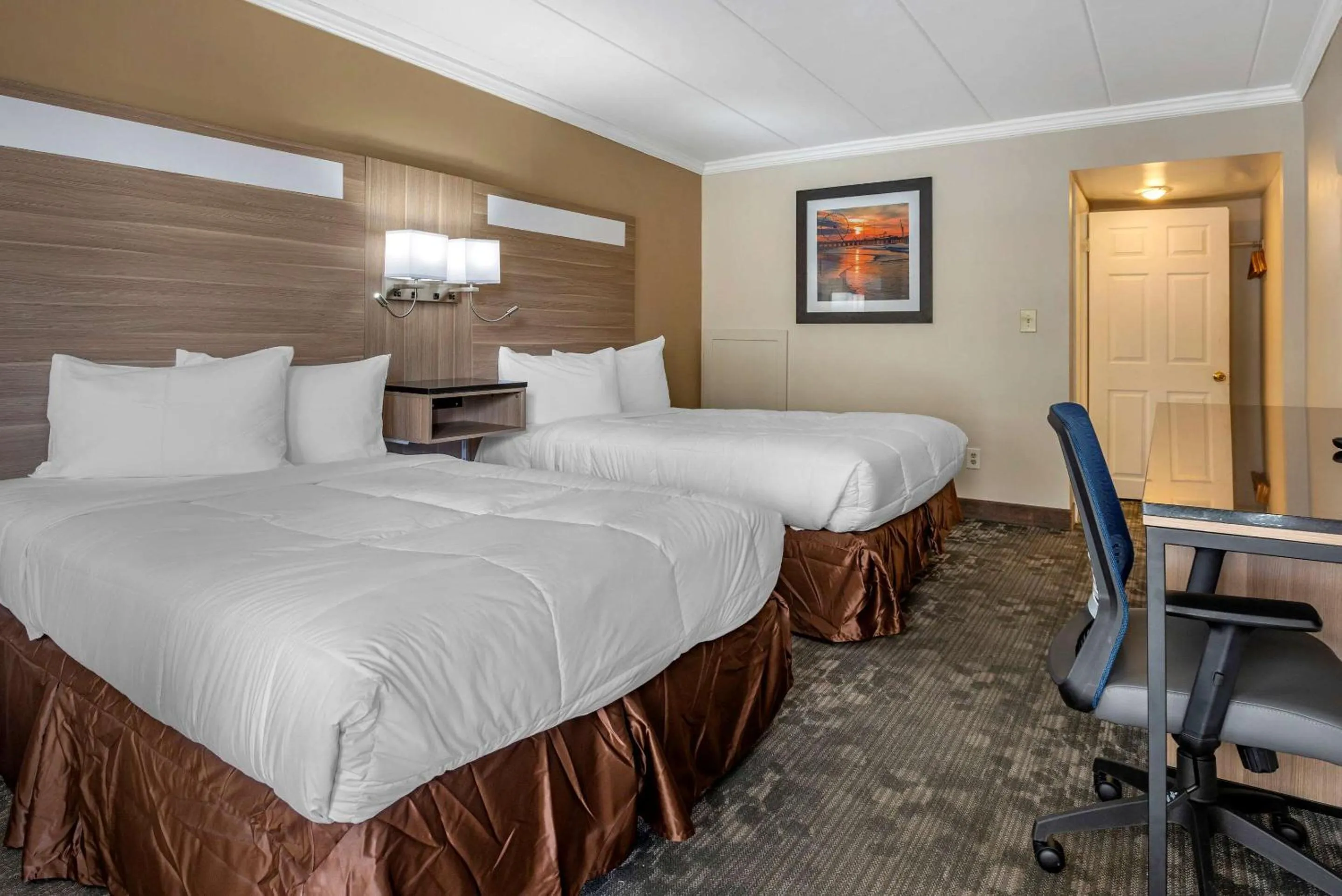 Bedroom, Bed in Premier Inn Atlantic City