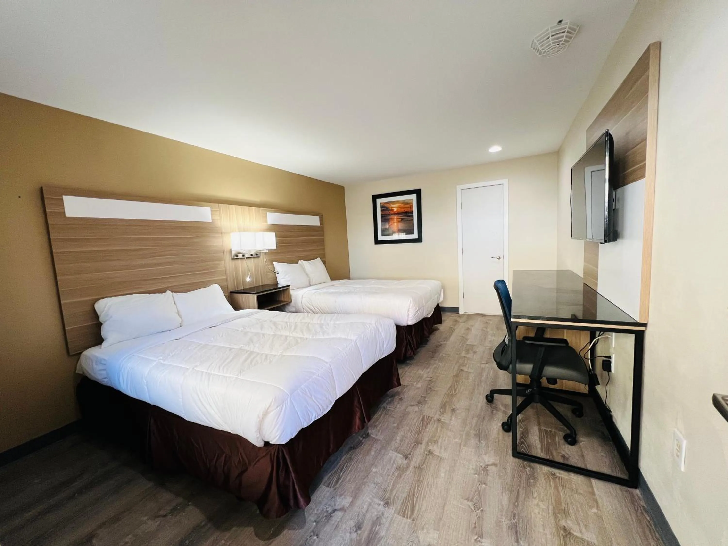 Bed in Premier Inn Atlantic City