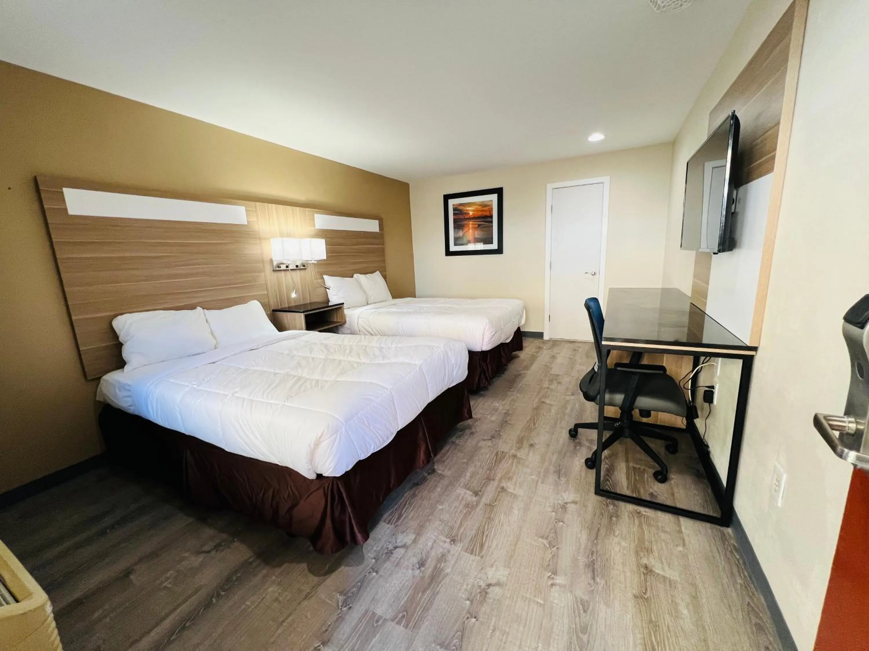 Bed in Premier Inn Atlantic City