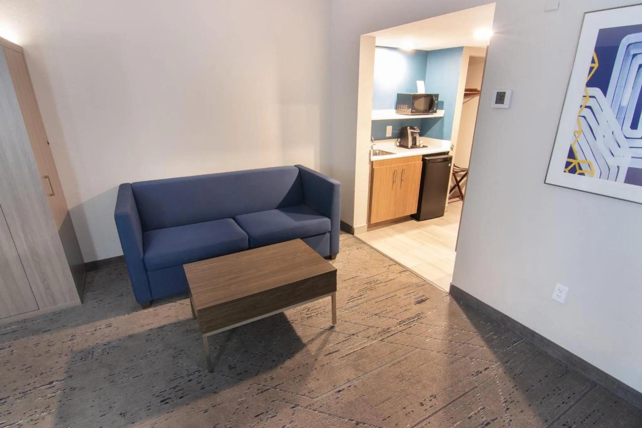 Photo of the whole room in Holiday Inn Express and Suites Fort Lauderdale Airport West by IHG