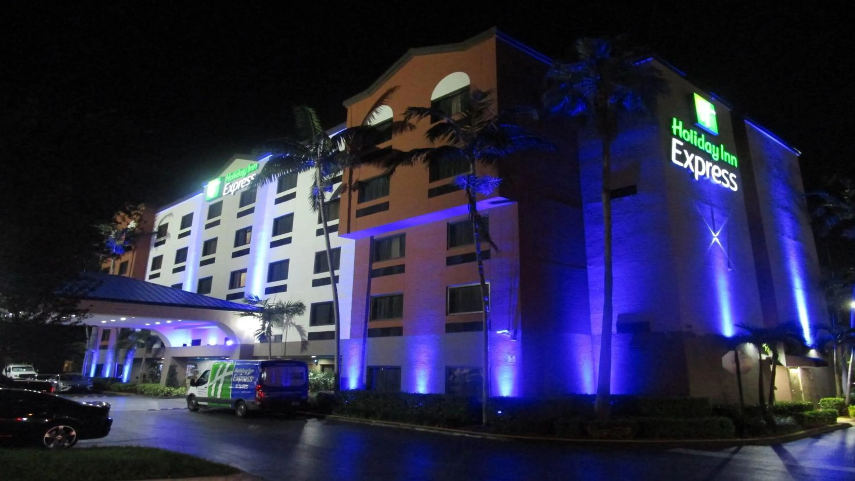 Property building in Holiday Inn Express and Suites Fort Lauderdale Airport West by IHG