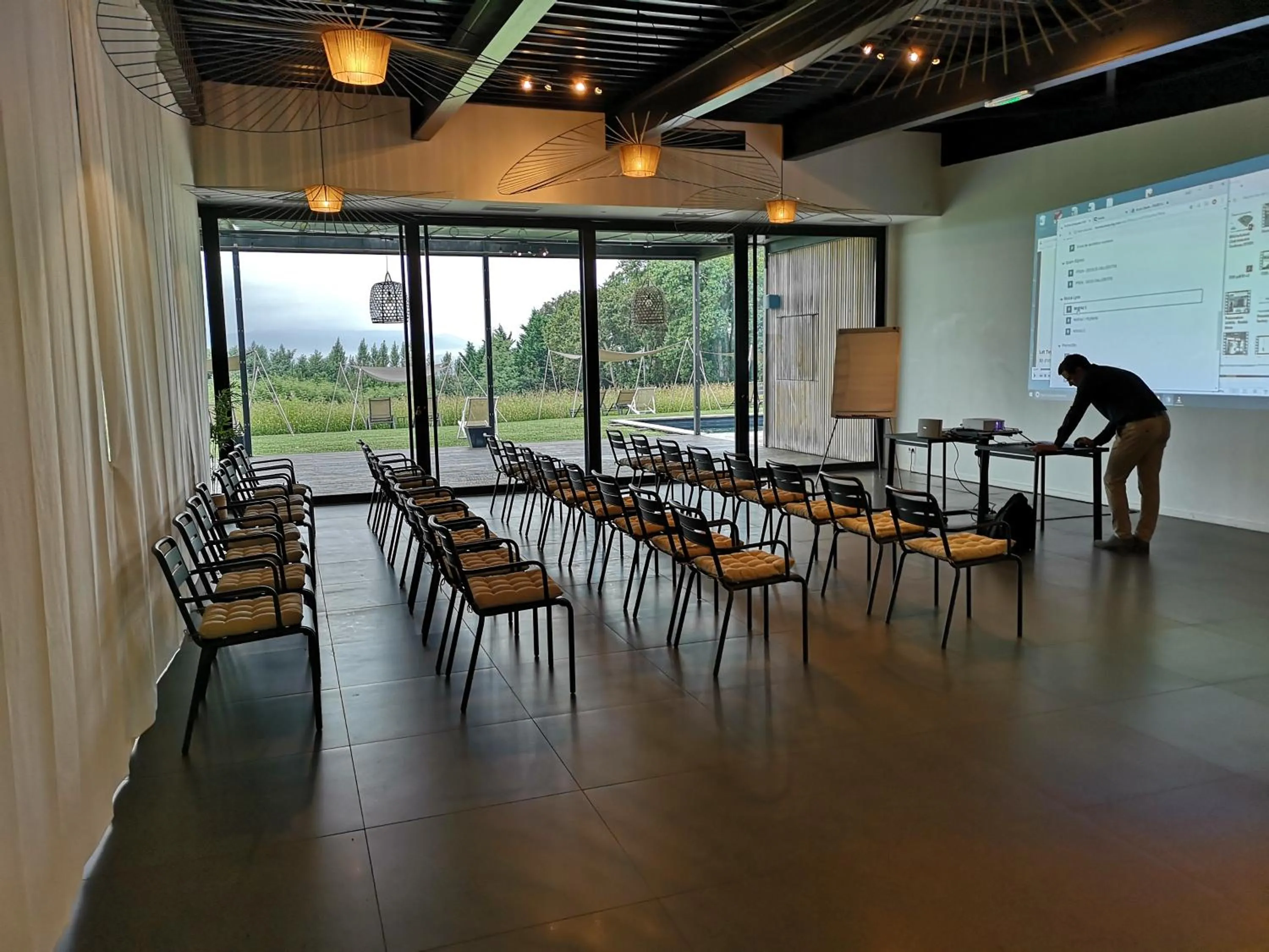 Meeting/conference room in Château du Clair de Lune - Boutique Luxury Hotel