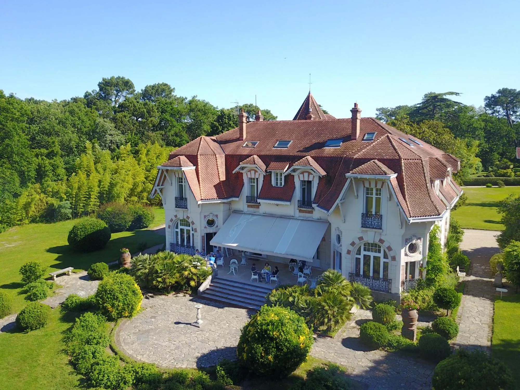 Bird's eye view in Château du Clair de Lune - Boutique Luxury Hotel