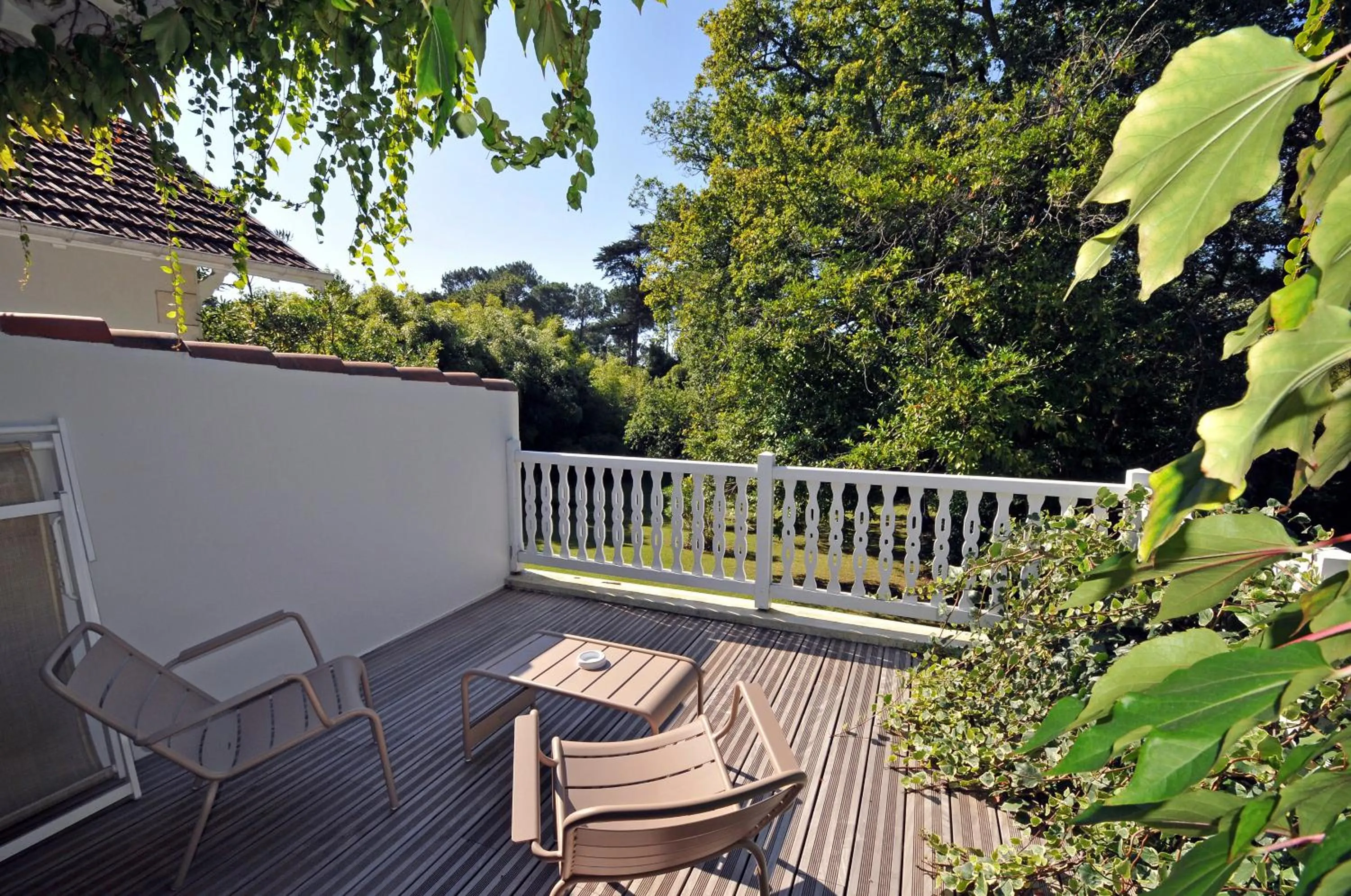 Balcony/Terrace in Château du Clair de Lune - Boutique Luxury Hotel