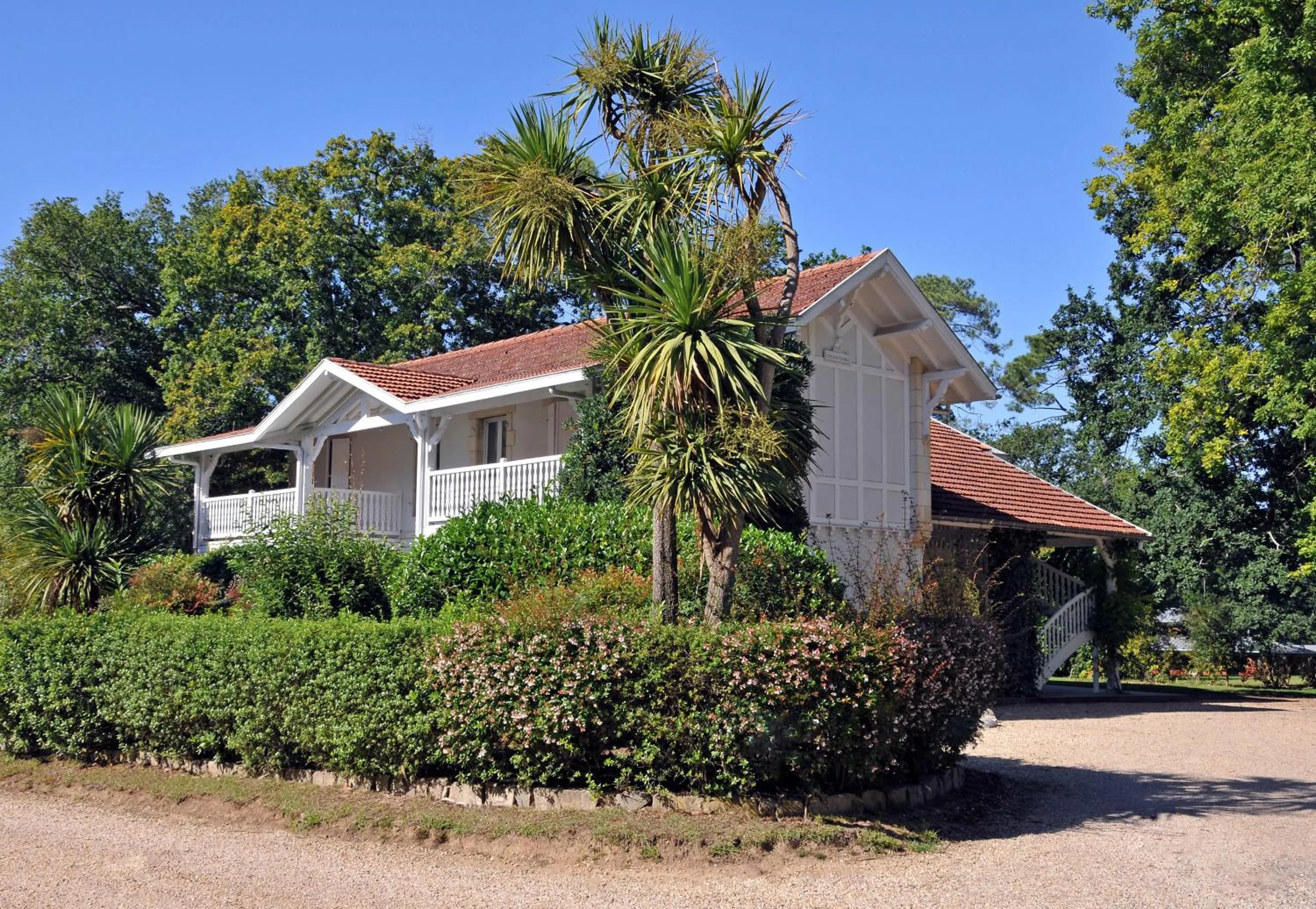 Facade/entrance in Château du Clair de Lune - Boutique Luxury Hotel