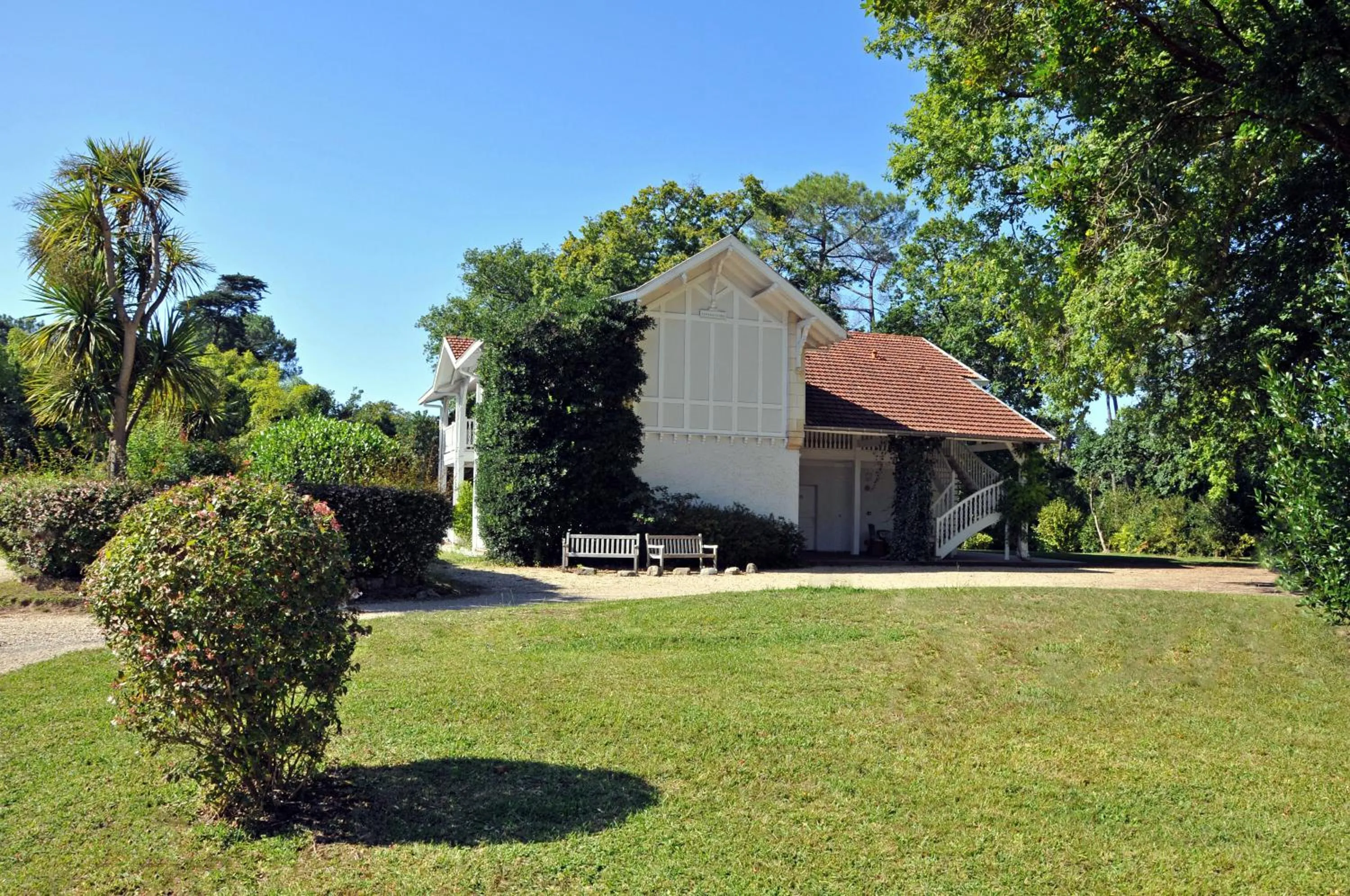 Facade/entrance in Château du Clair de Lune - Boutique Luxury Hotel